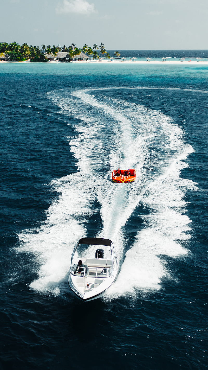 800x1422 HD watersports wallpaper