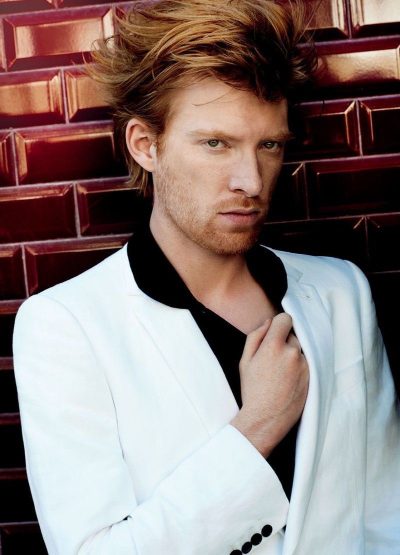 800x1111 idées de Domhnall Gleeson. domhnall gleeson harry potter, actrices, brendan gleeson