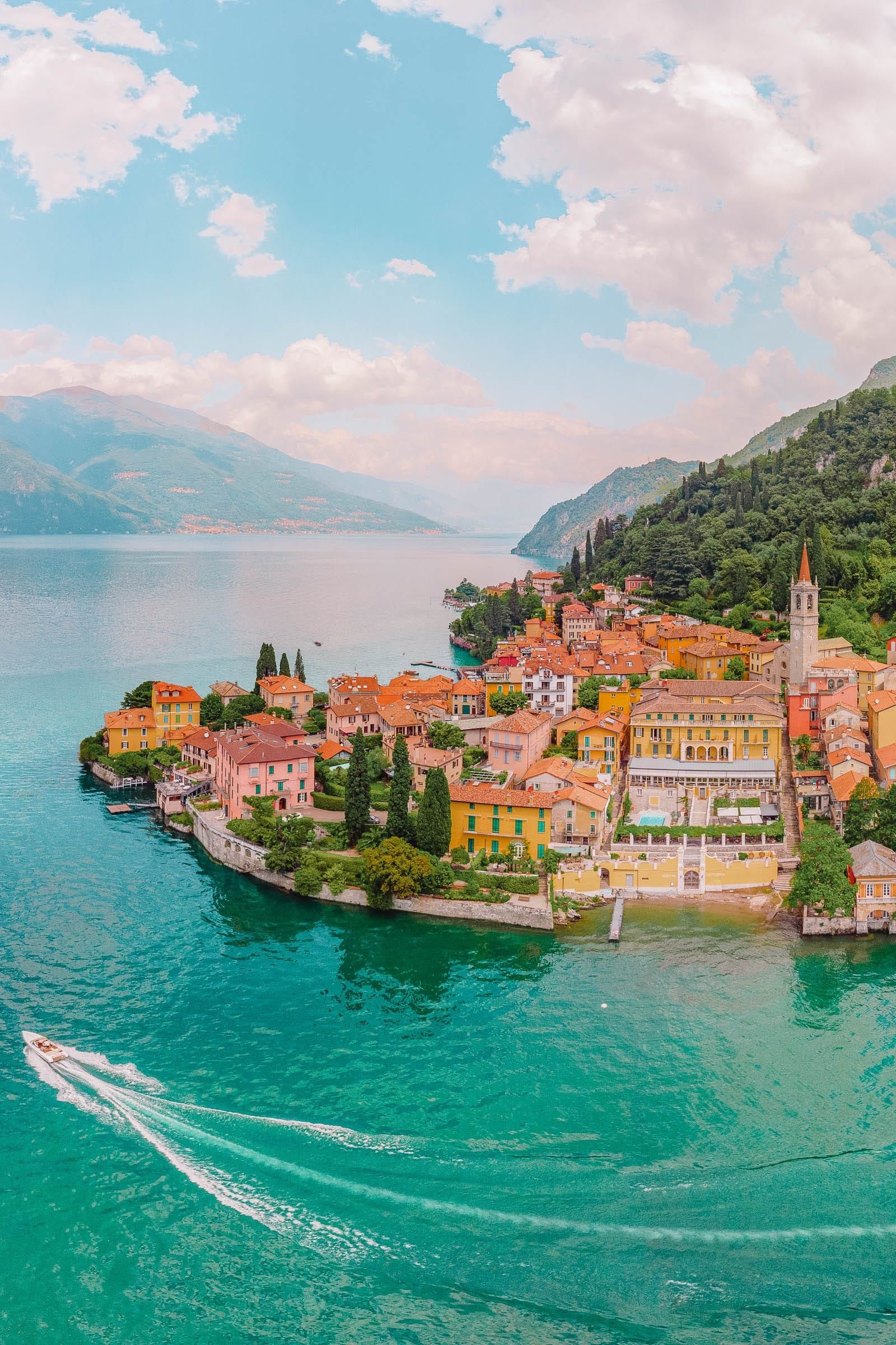 1600x2400 Lake Como Wallpaper