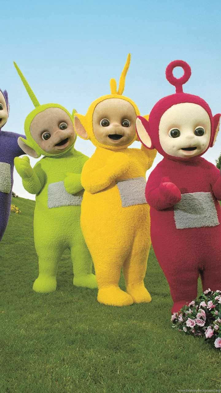 720x1280 Download Snowy Day Fun with the Teletubbies Background