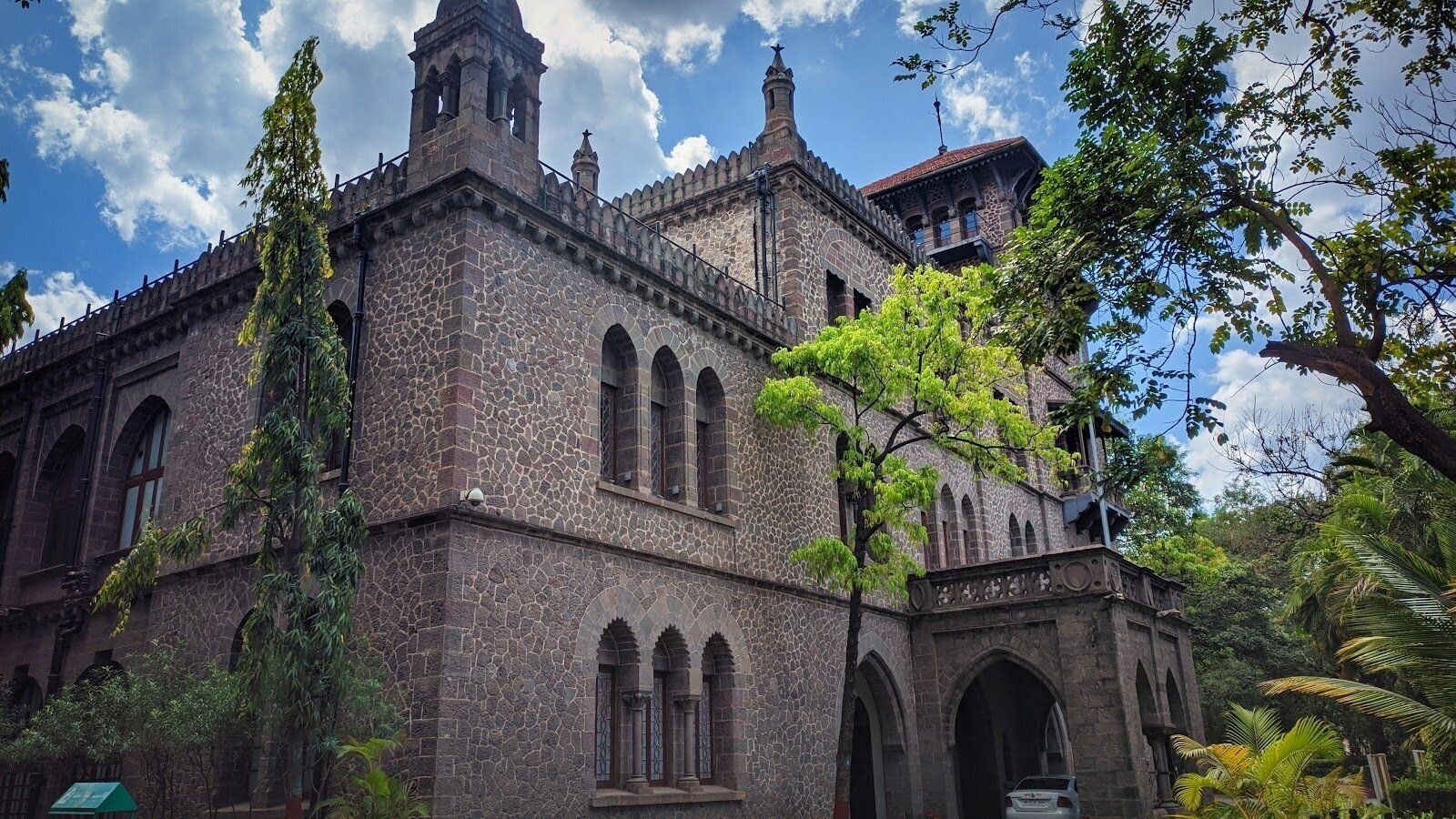 1600x900 COEP Technological University: A Work Friendly Place In Pune