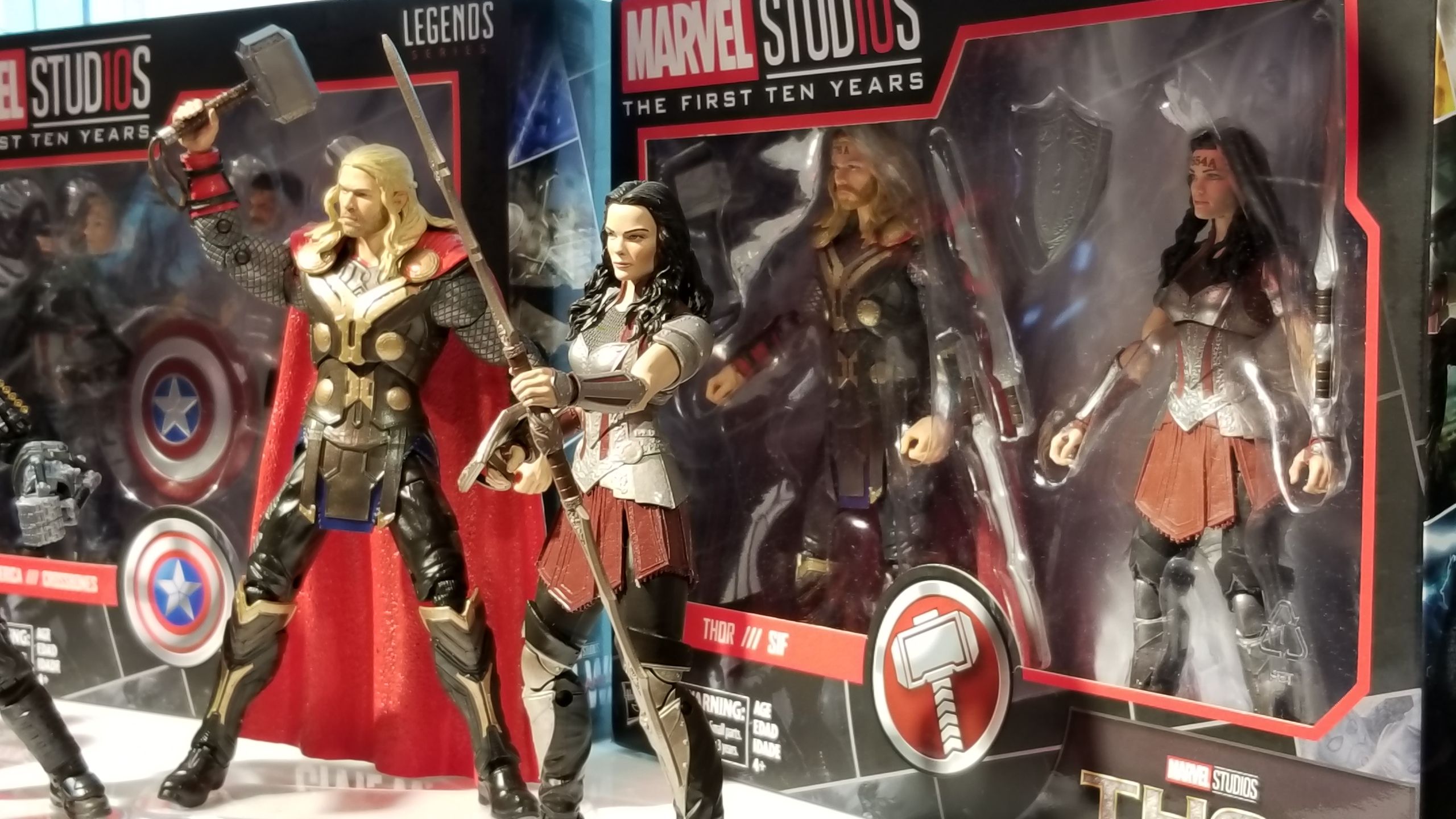 2560x1440 Hasbro: Marvel Studios: The First Ten Years (Marvel Legends)