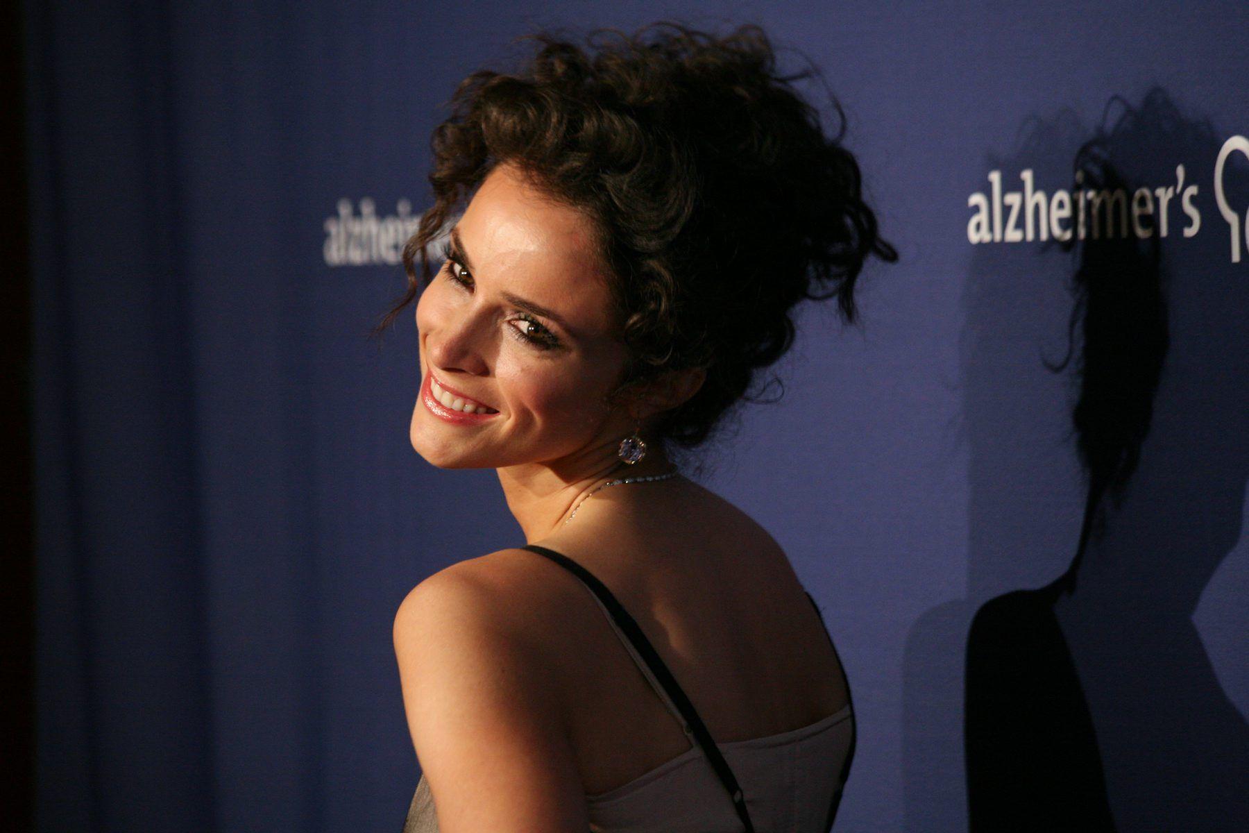 1800x1200 Abigail Spencer Celebrity Wallpaper 53575 1800x1200px