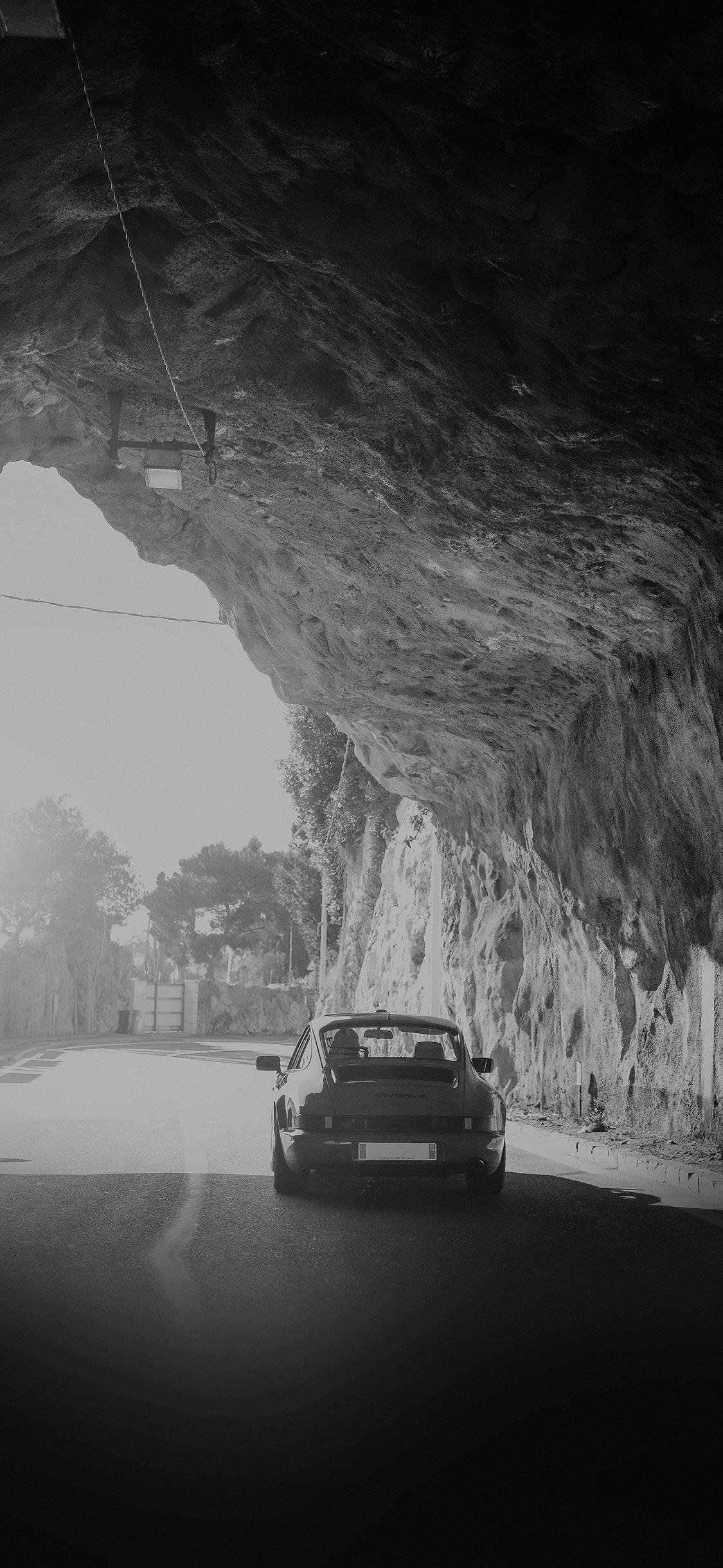 1125x2436 iPhone X wallpaper. italy car porsche drive street city dark bw