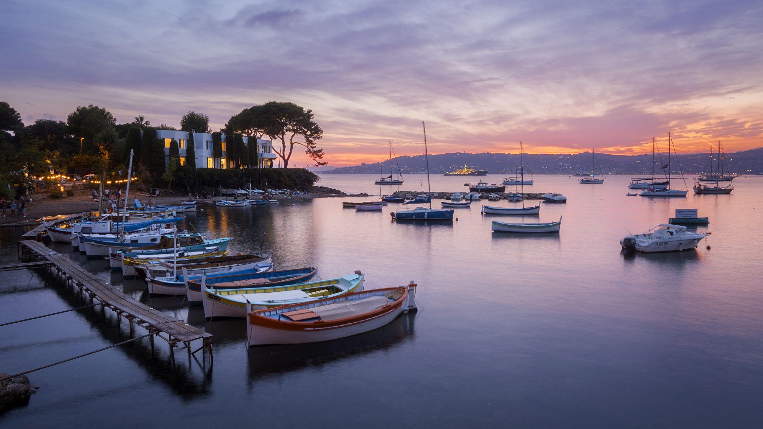 2560x1440 Photo France Mediterranean Beach Bay Boats Marinas Evening 2560x1440