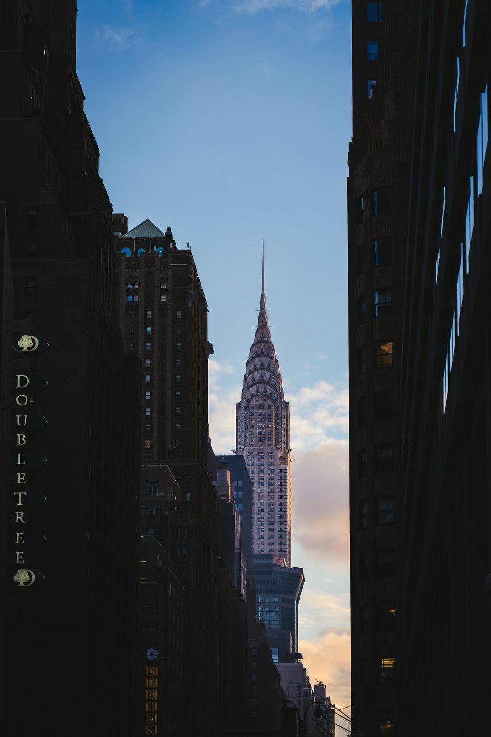 Chrysler Building Wallpapers Top Free Chrysler Building Backgrounds Wallpaperaccess