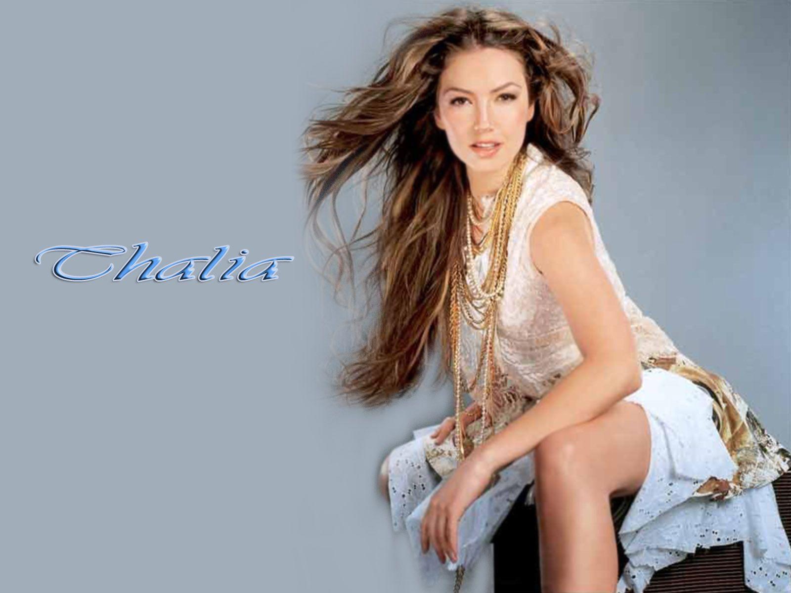 1600x1200 Thalia Wallpaper