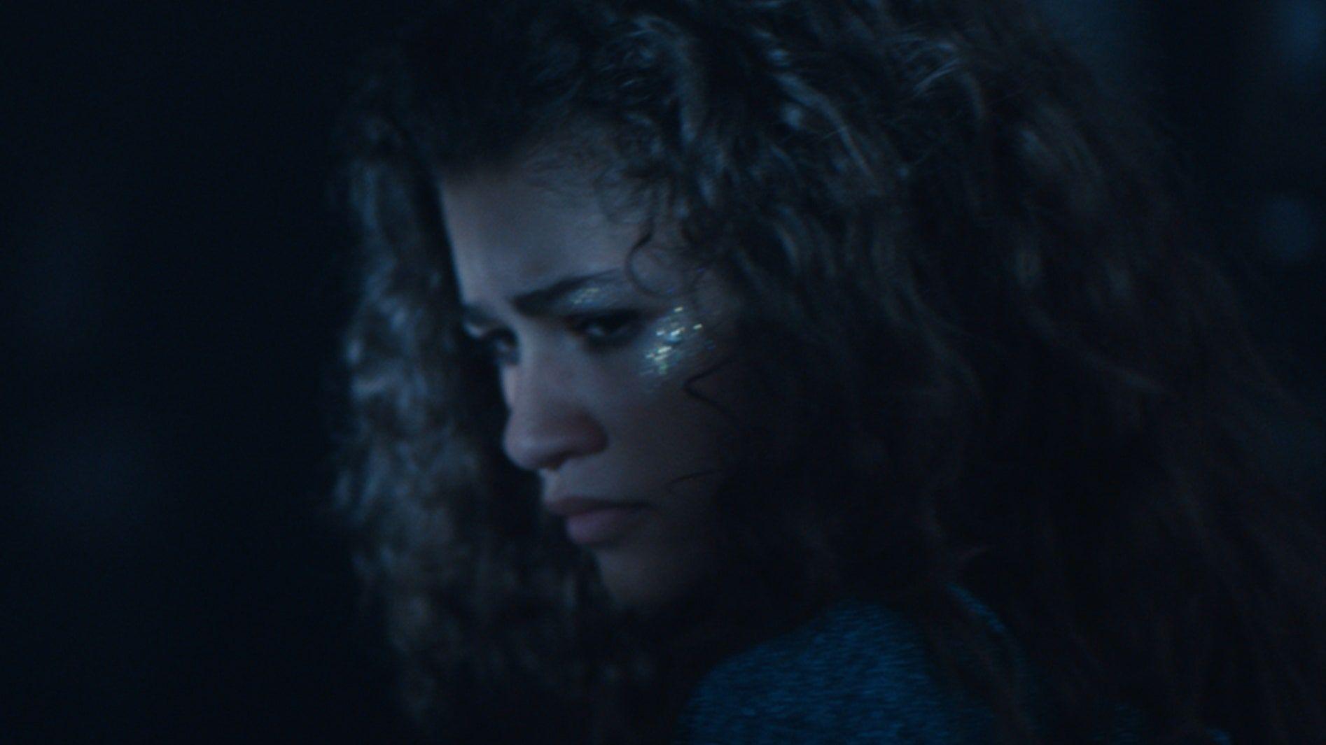 1894x1065 Euphoria' Head Makeup Artist Shares Her Glitter Tips