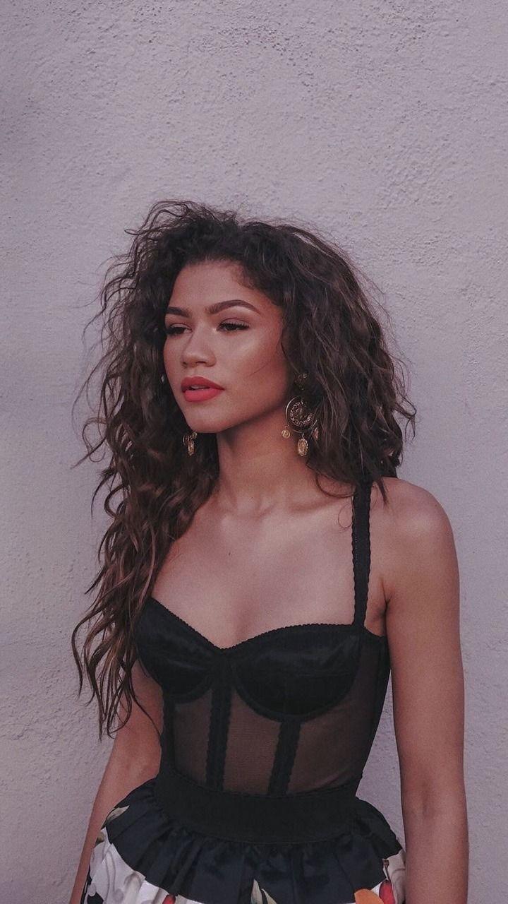 720x1280 Zendaya HD
