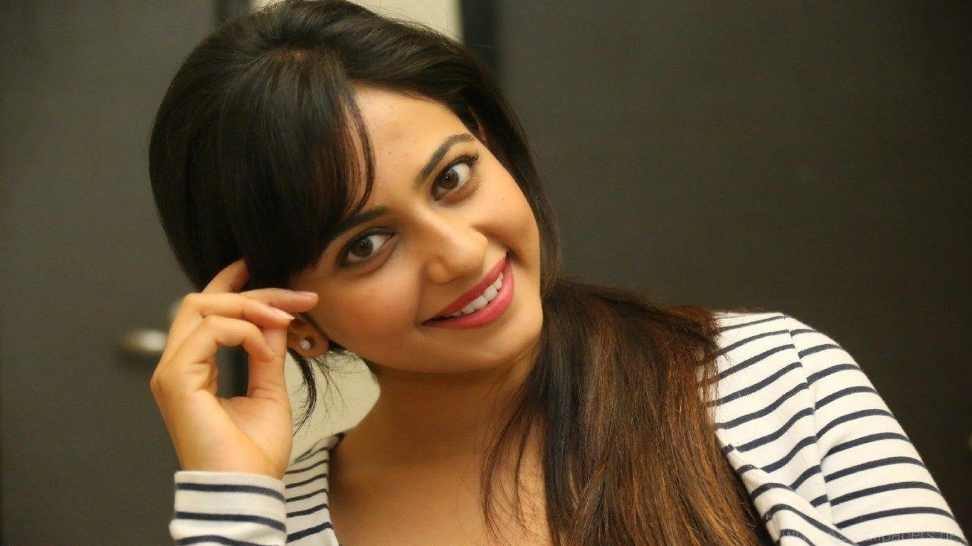 1366x768 Download Rakul Preet Singh HD Wallpaper. TechPandey Technology Blog