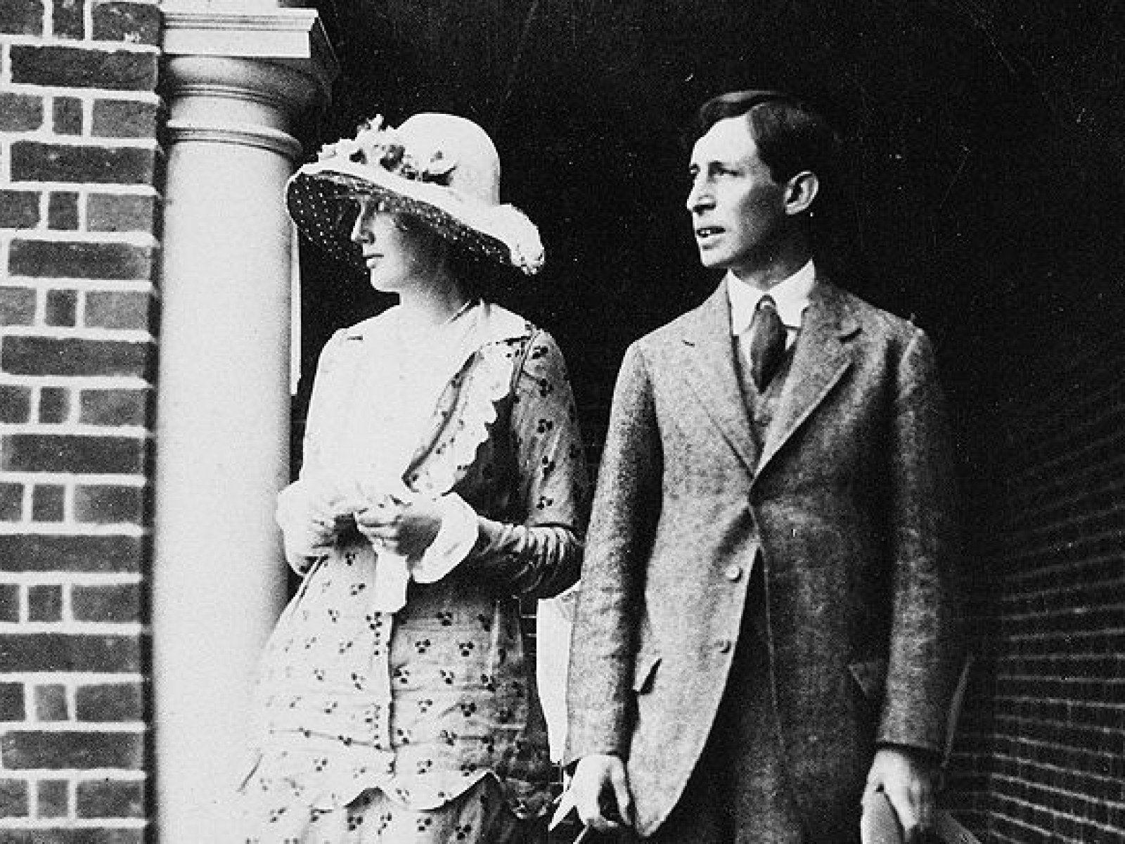 1600x1200 The Joyful, Gossipy and Absurd Private Life of Virginia Woolf