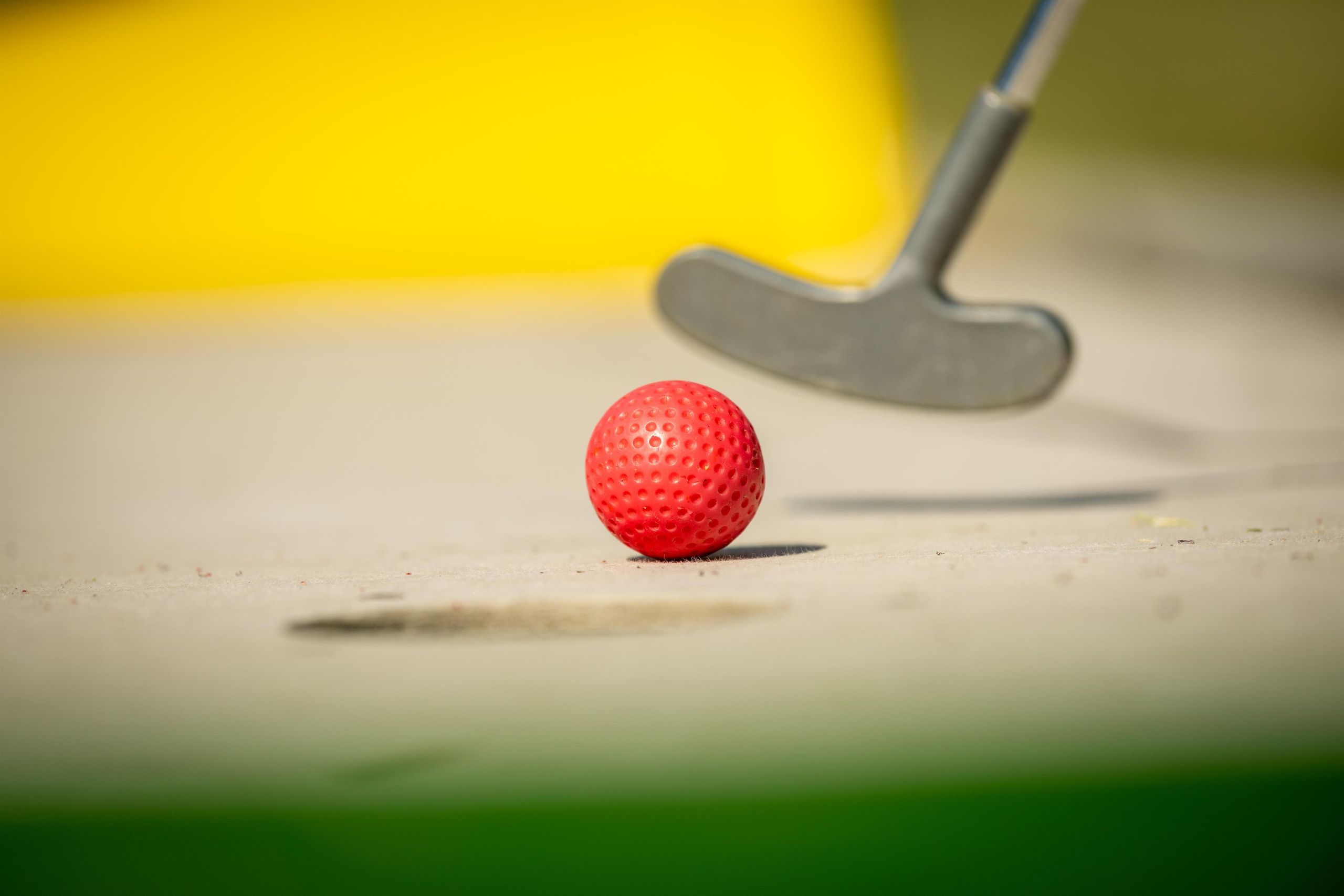 2560x1707 Mini Golf in Heimbach. Holidays in the Eifel