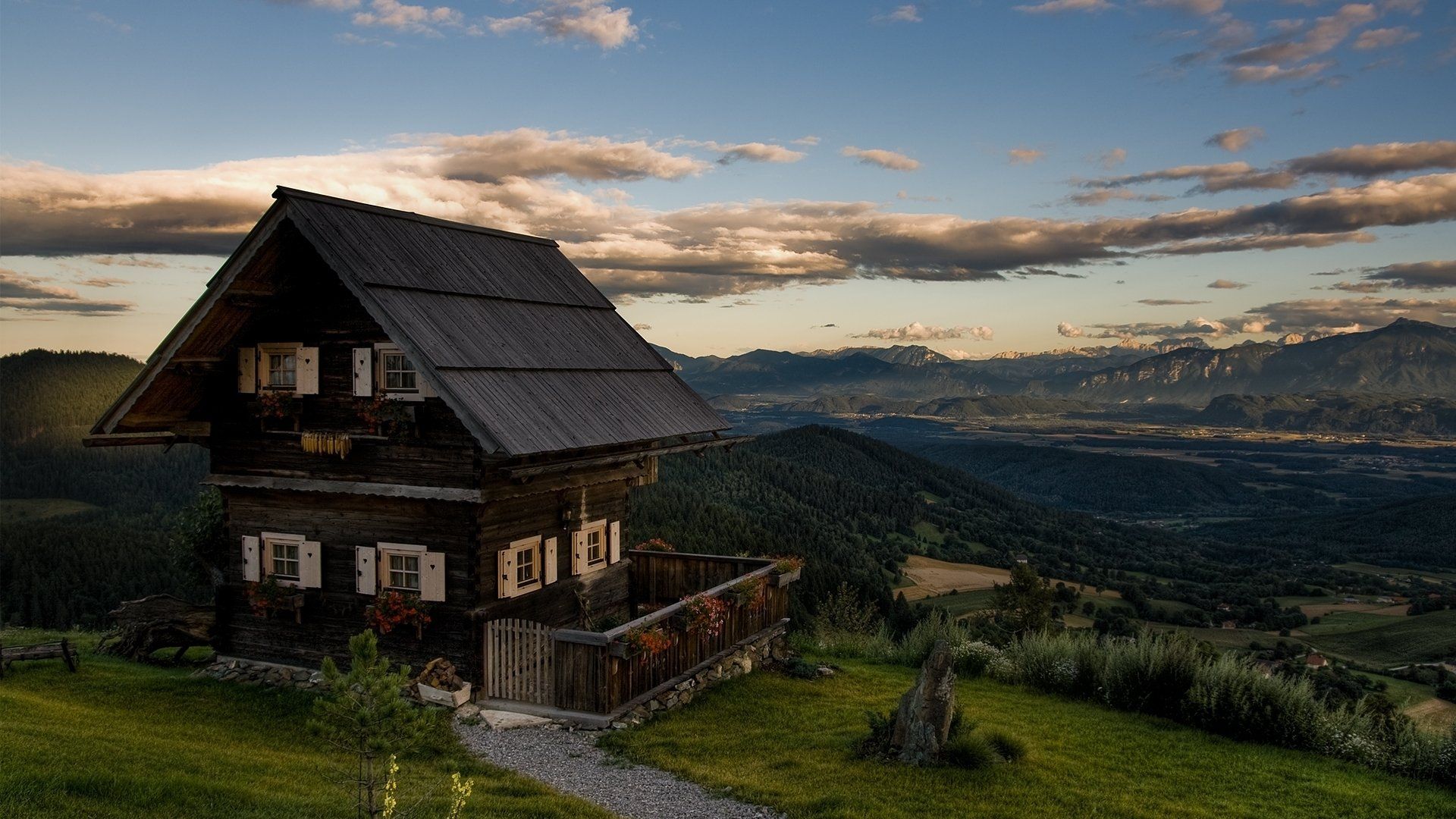 1920x1080 Rustic Mountain House: A Stunning Man Made HD Landscape Wallpaperx1080