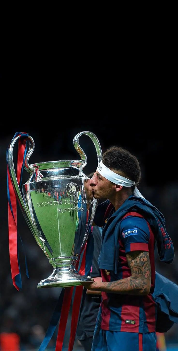 736x1449 Neymar