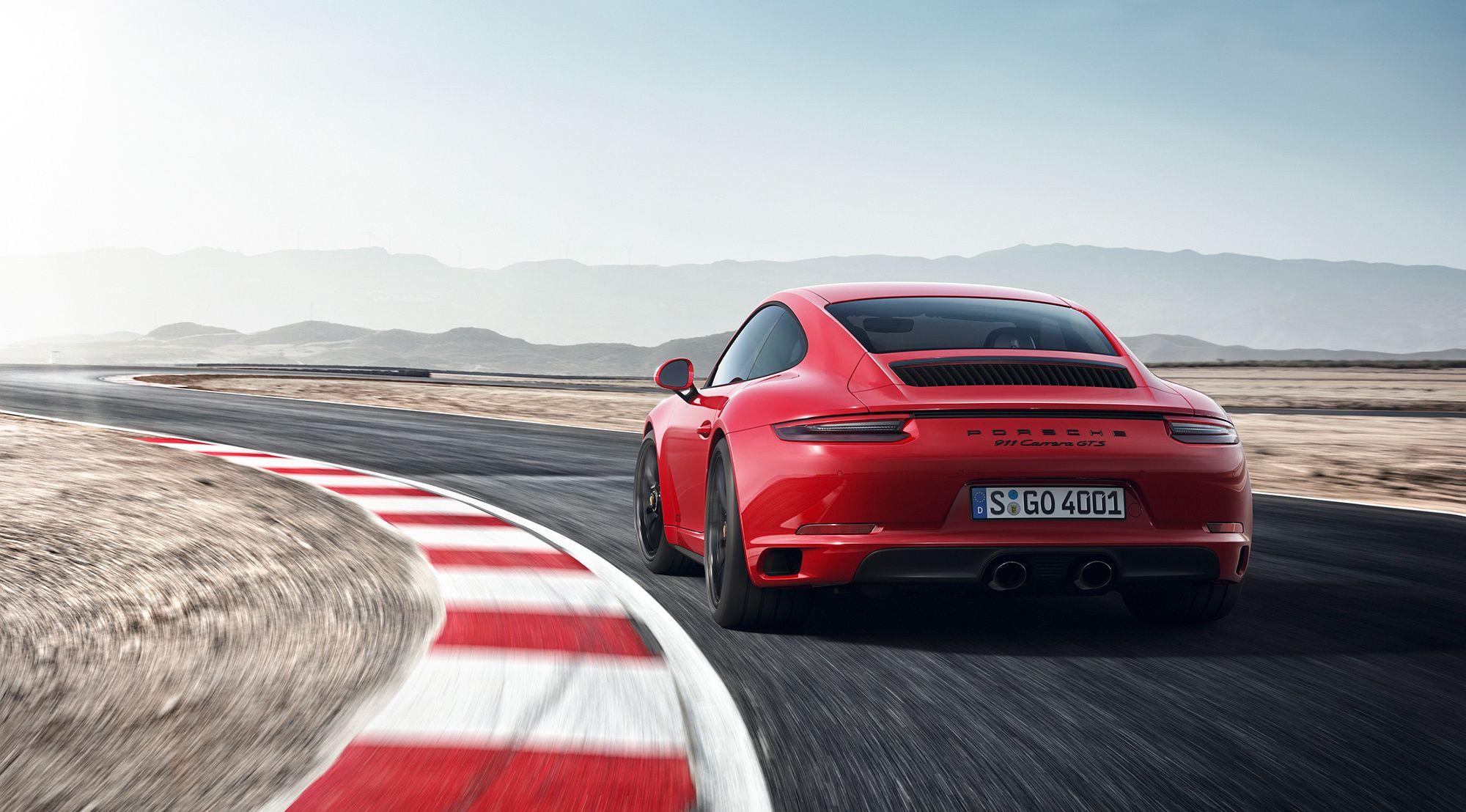 2000x1108 Porsche 911 Gts Cabriolet Wallpaper