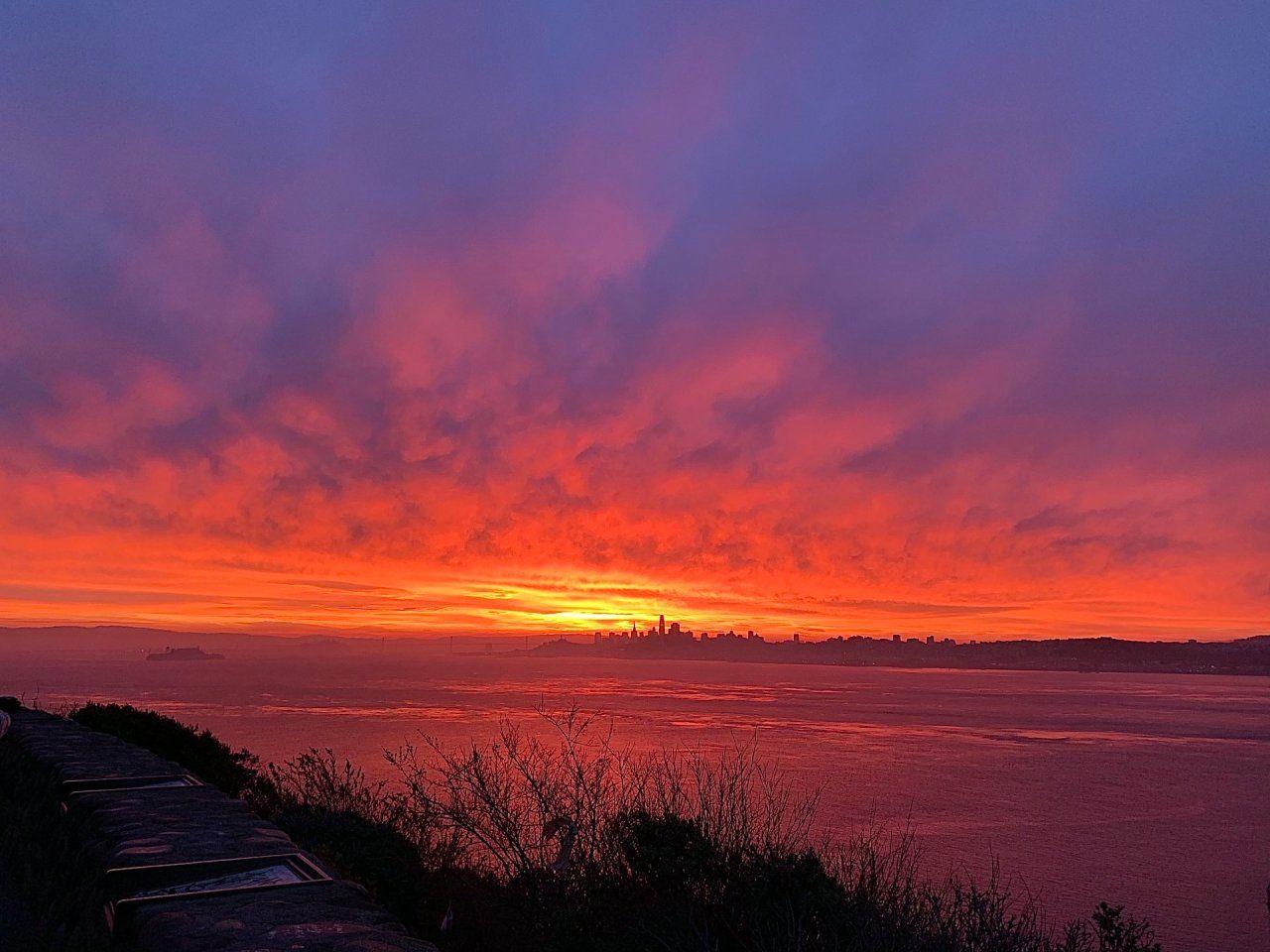 1280x960 PHOTOS: Magical Christmas sunrise, rainbow over Bay Area