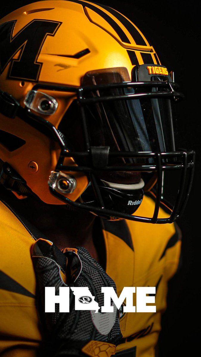 675x1200 Mizzou Football's Wednesday. That means more #NewZou wallpaper. #MIZ