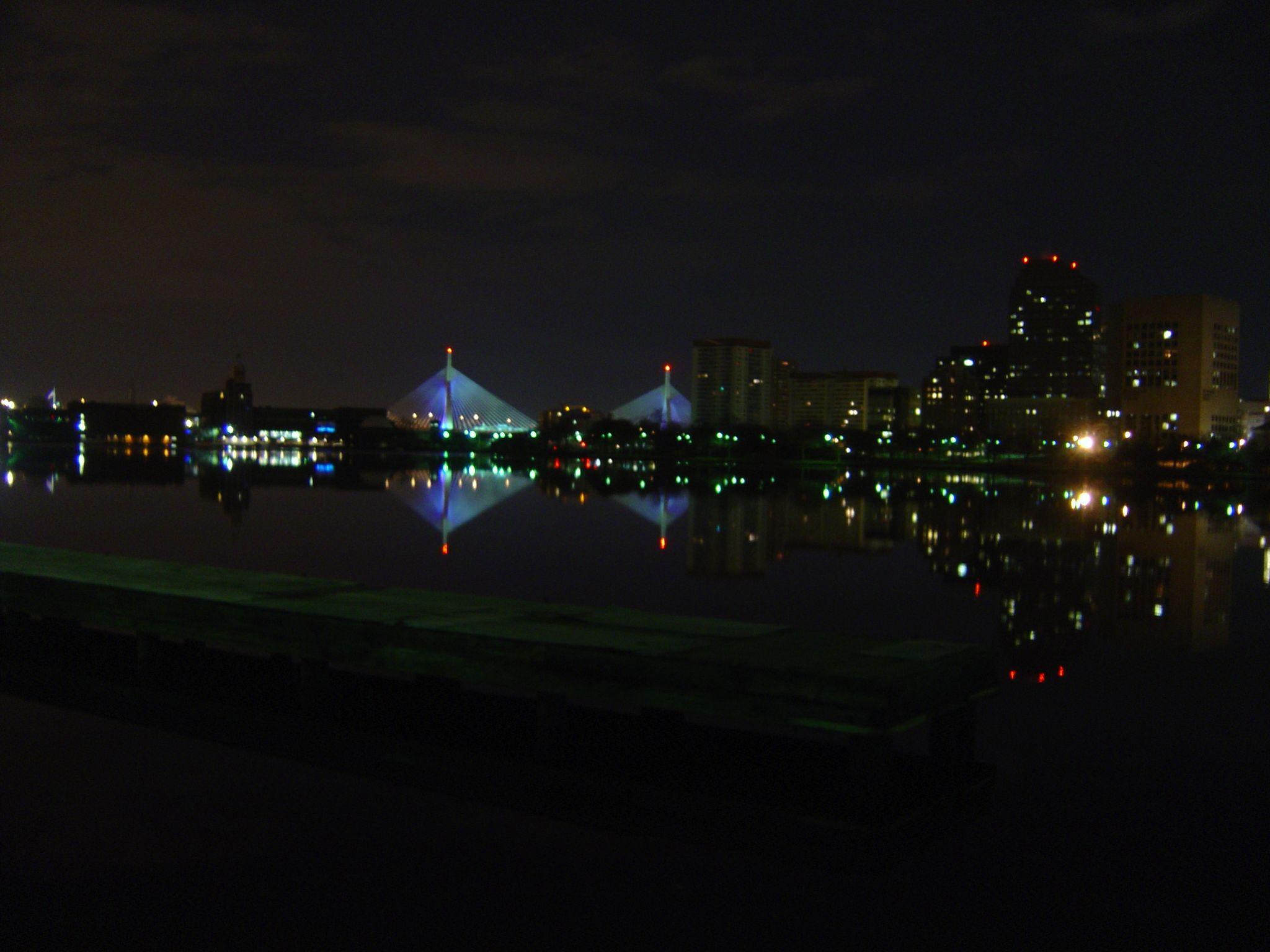 2048x1536 Charles River
