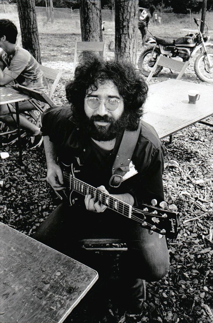 736x1116 Jerry Garcia Wallpaper