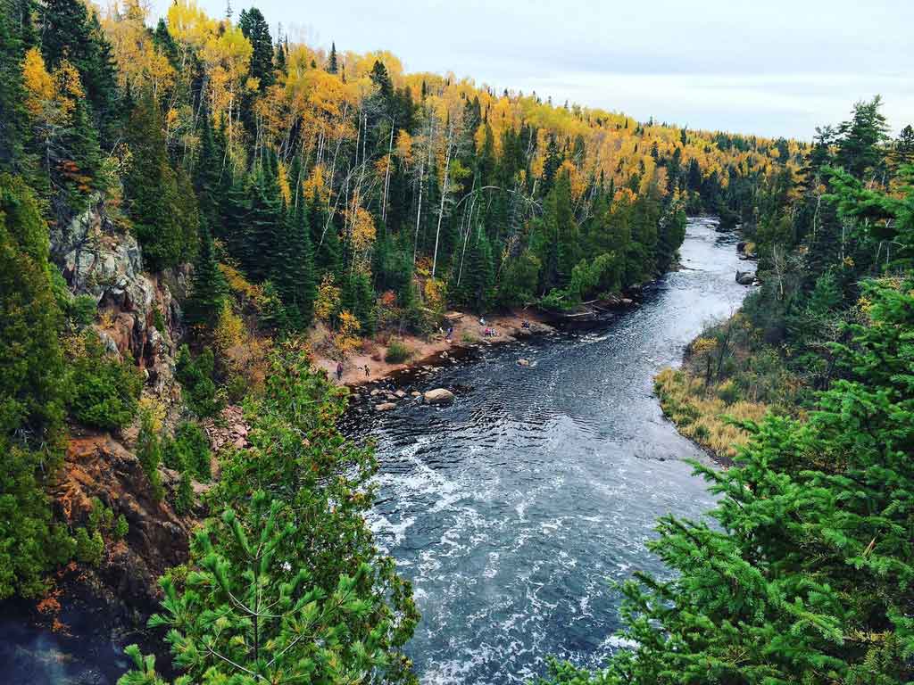 1024x768 B5PK3Y8 Hiking Trail Wallpaper 1024x768
