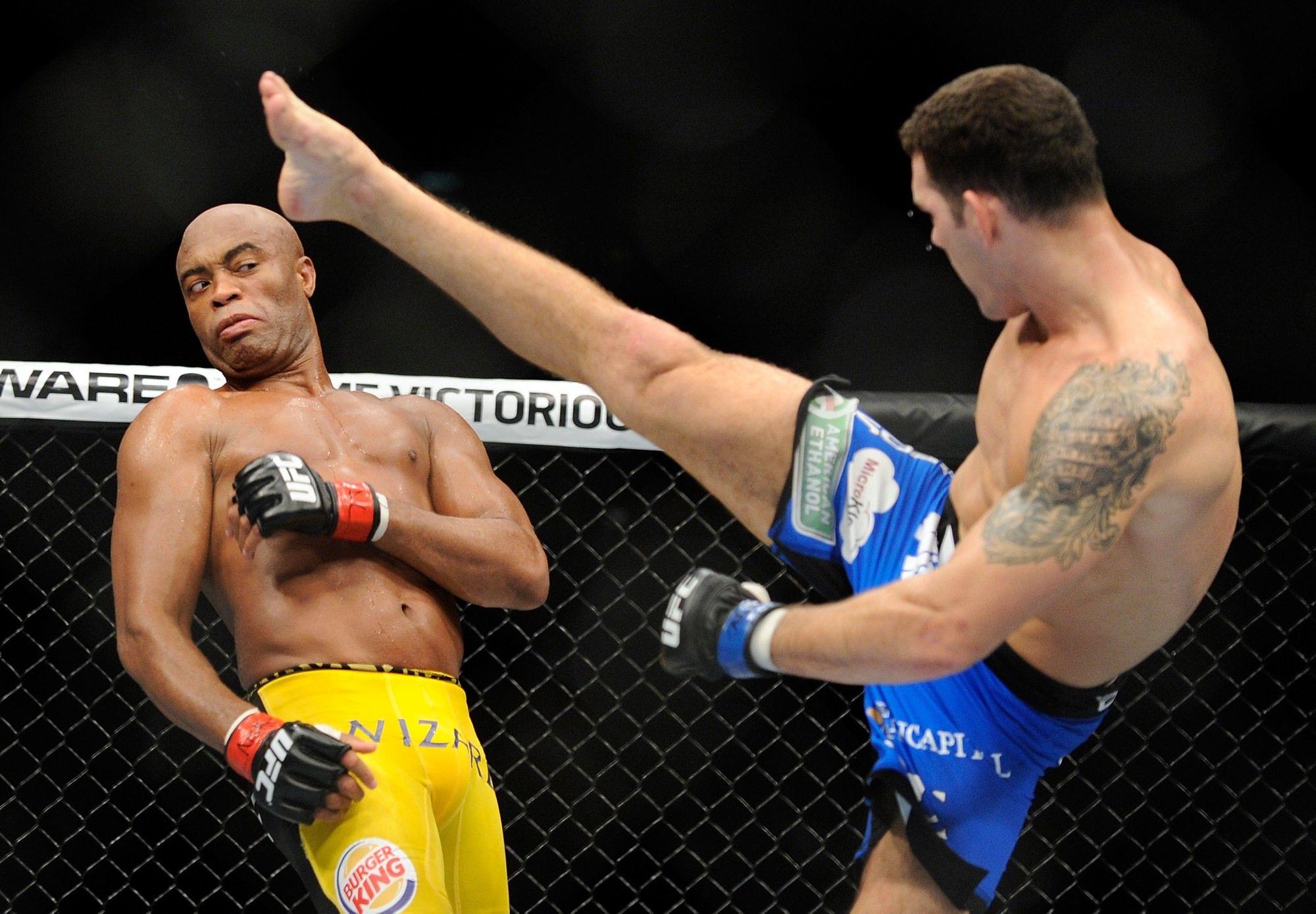2000x1389 UFC Anderson Silva Leg Boxing Wallpaper