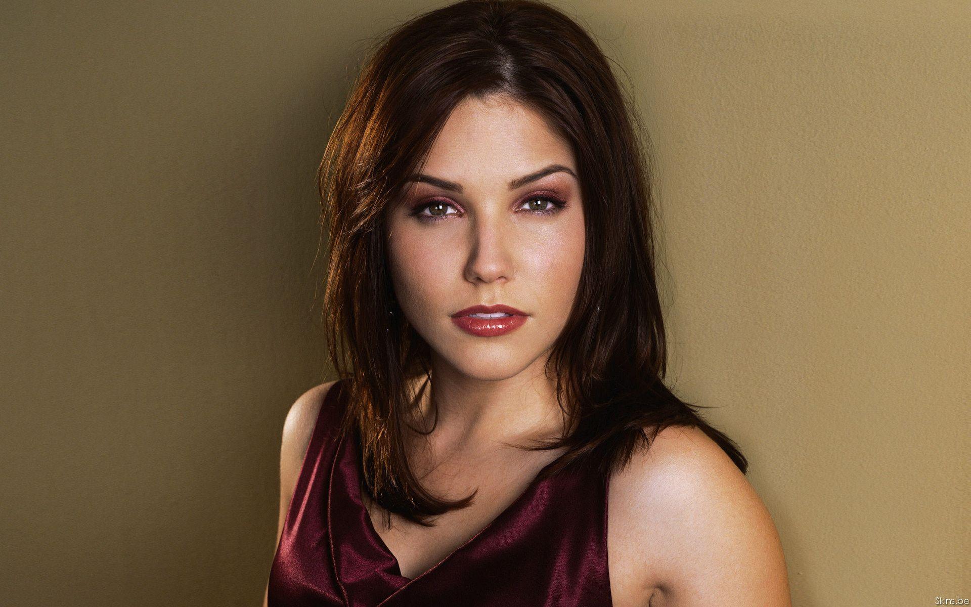 1920x1200 1920x1200 Sophia Bush wallpaper for desktop