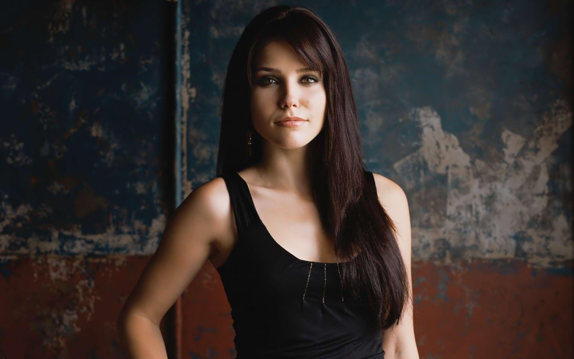1920x1200 Sophia Bush wallpaperx1200