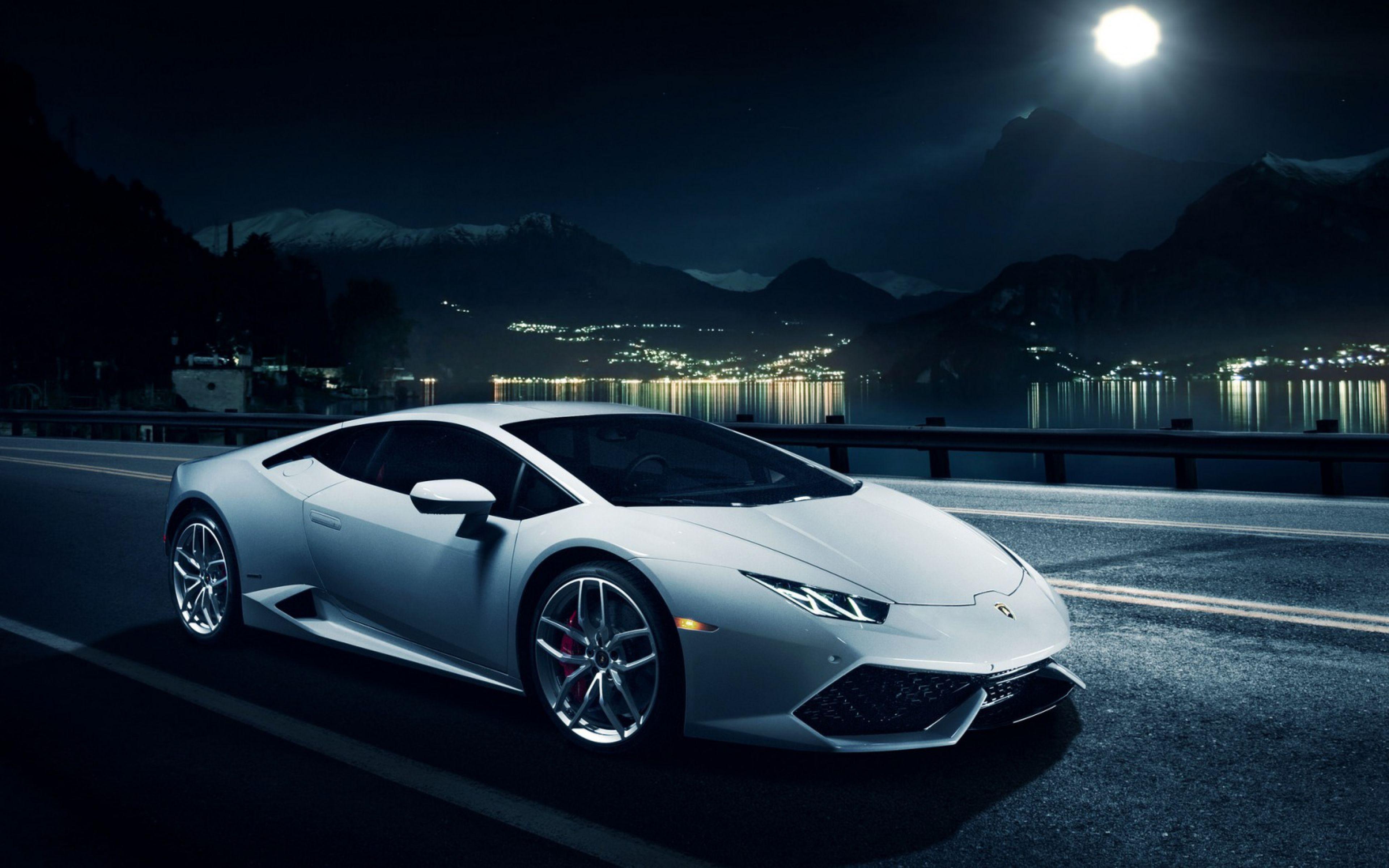 3840x2400 White Lamborghini 4K