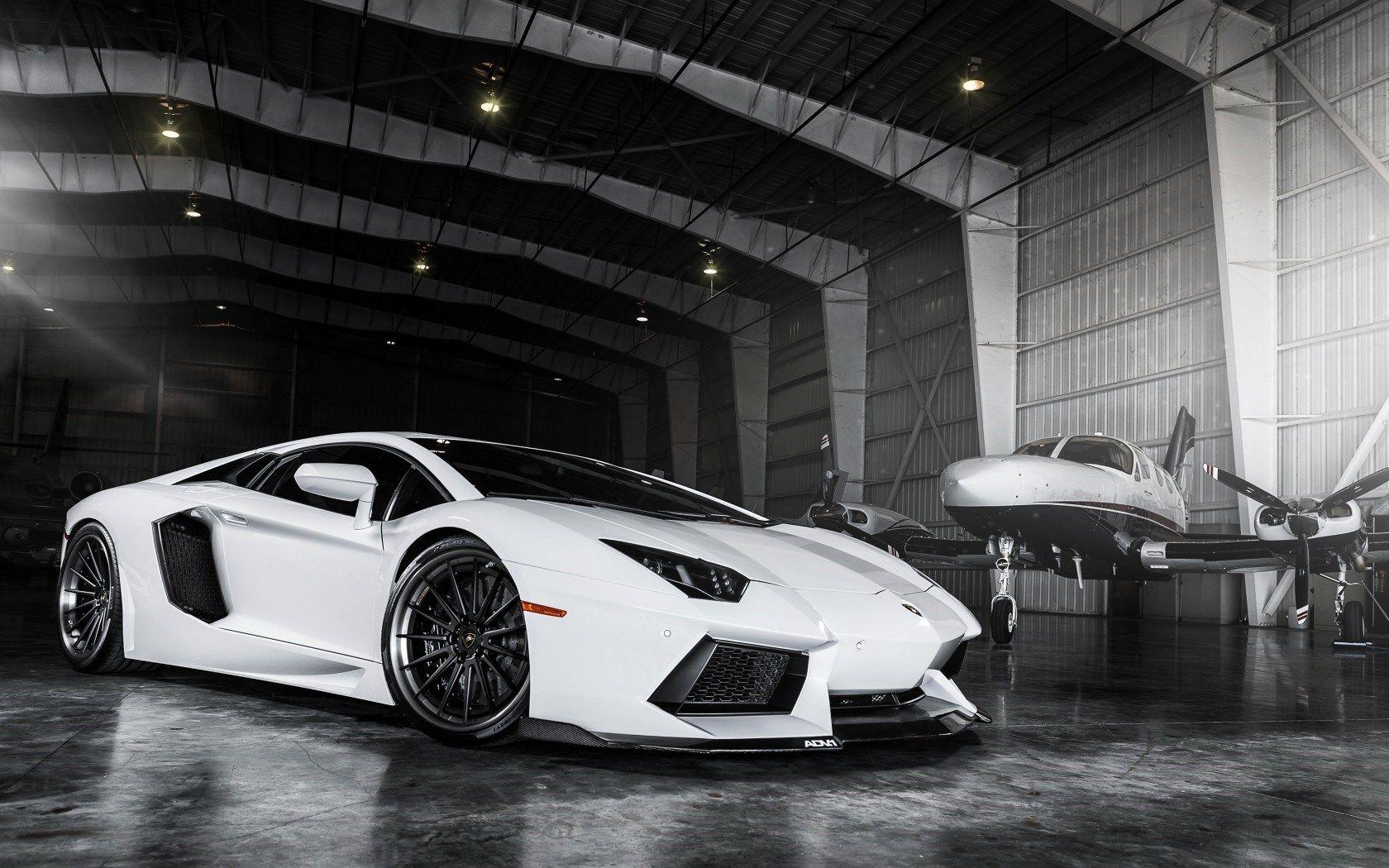 1680x1050 Car White Lamborghini Aventador