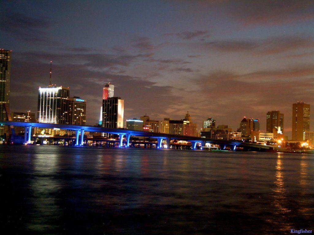 1024x768 Miami Night