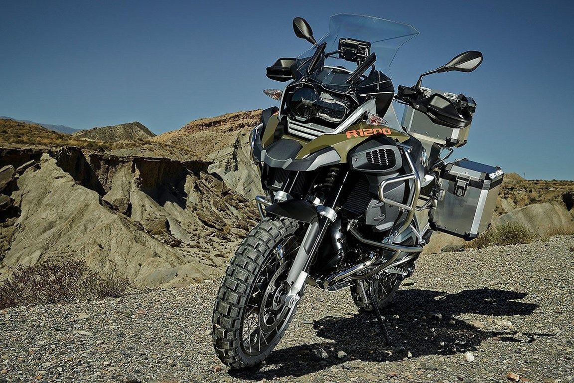 1152x768 BMW Adventure Wallpaper
