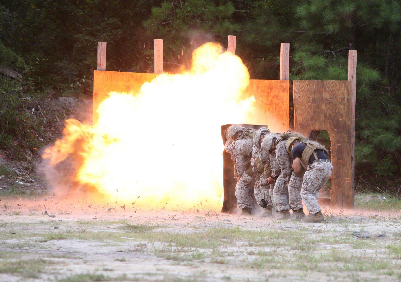 1600x1128 Marines Military Soldier Explosion Wallpaper:1600x1128