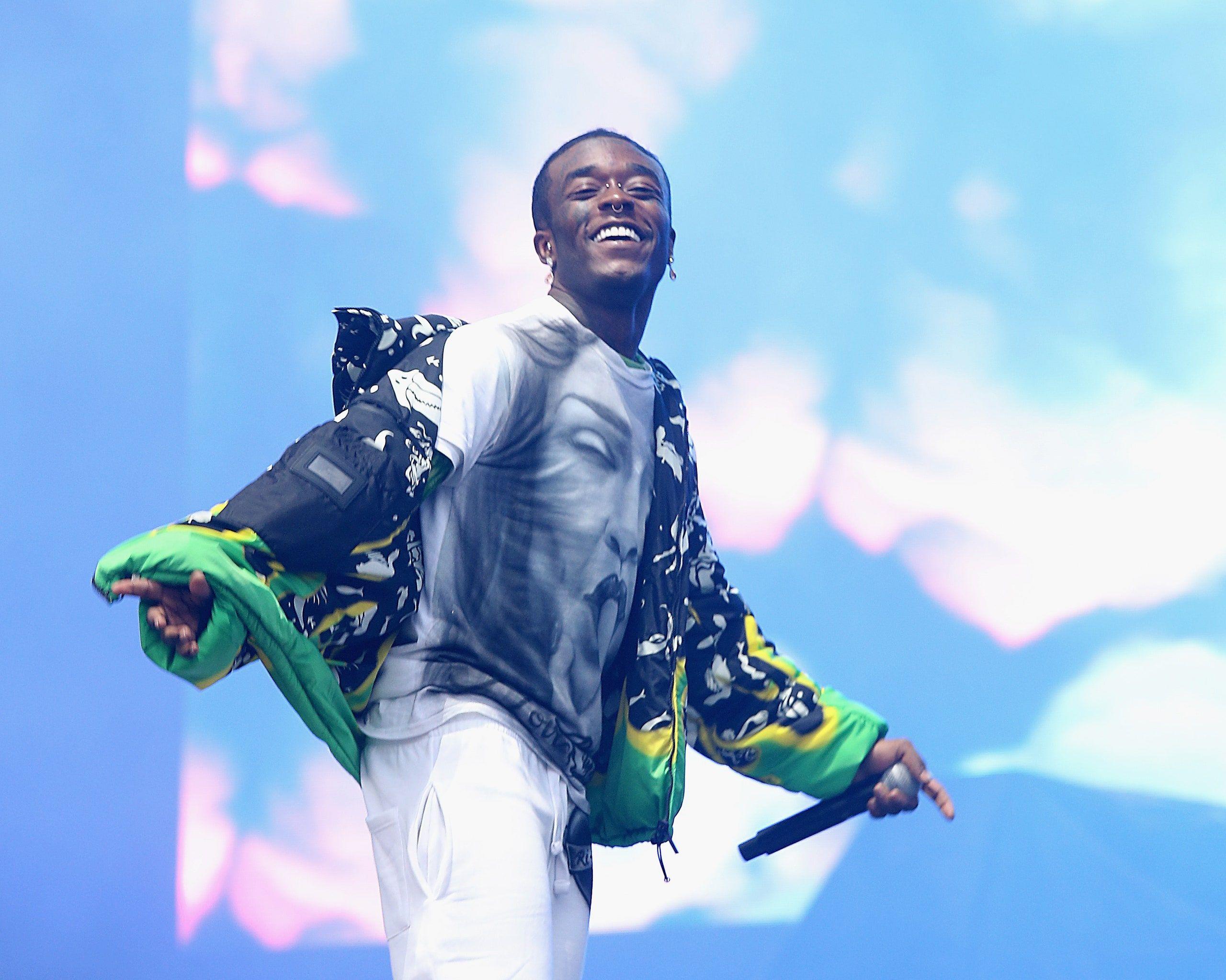 2560x2048 This Year, Lil Uzi Vert Redefined the Fashion Instagram Selfie