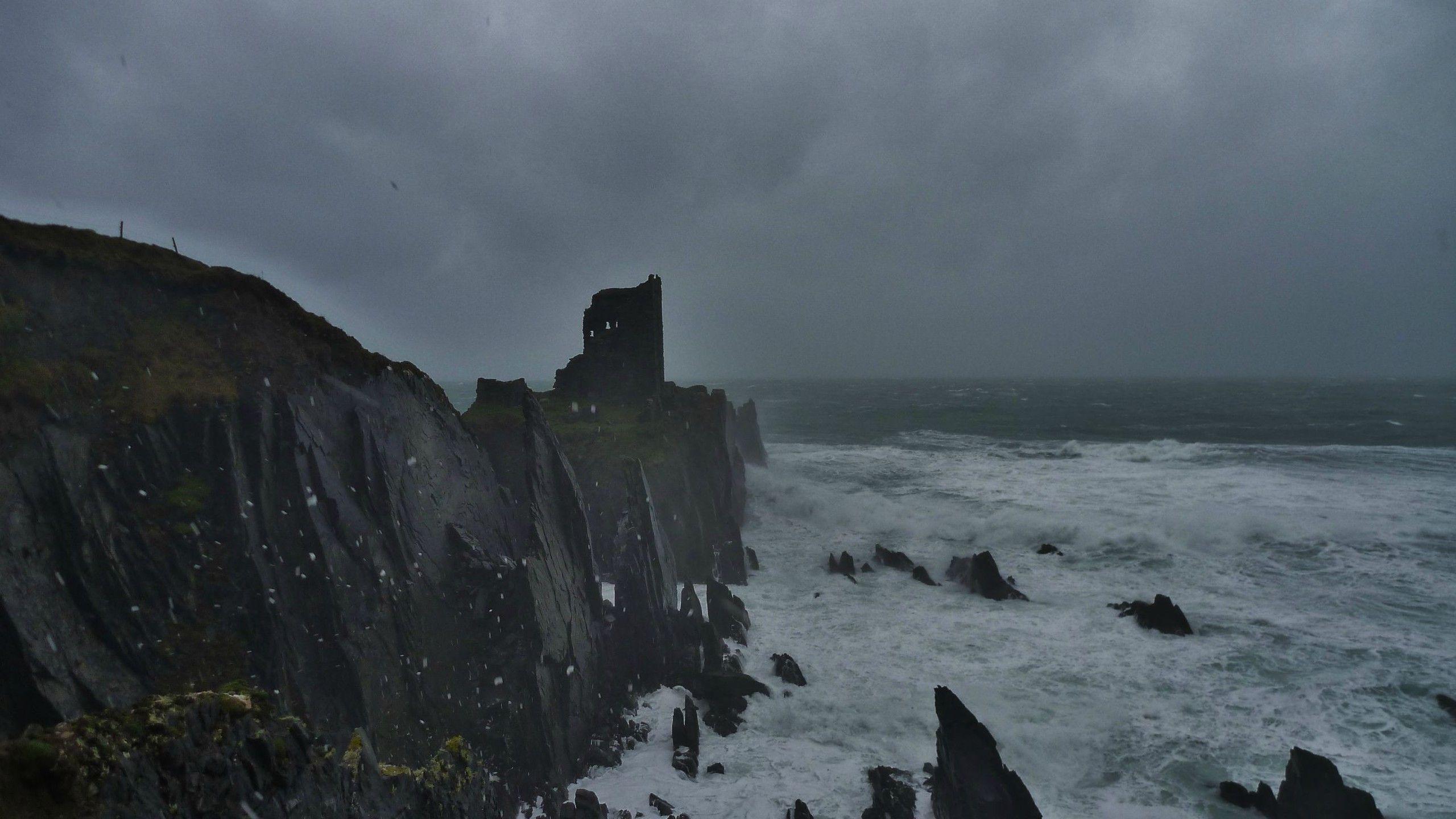 2560x1440 castle, Ireland, Sea, Abandoned Wallpaper HD / Desktop and Mobile Background