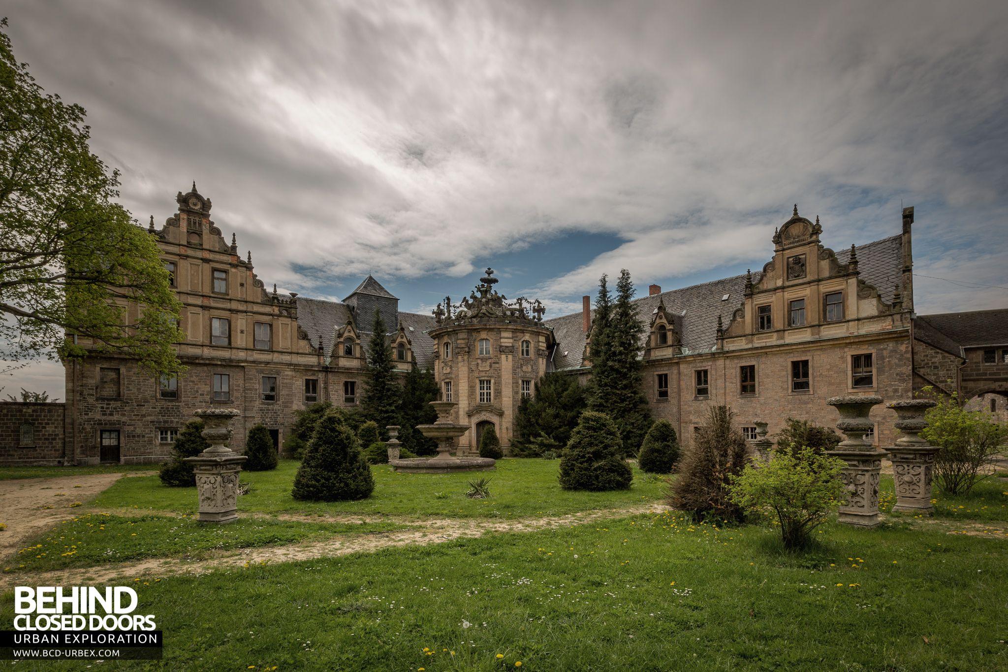 2048x1365 Schloss V, Abandoned Castle, Germany Urbex. Behind Closed Doors Urban Exploring Abandoned Locations