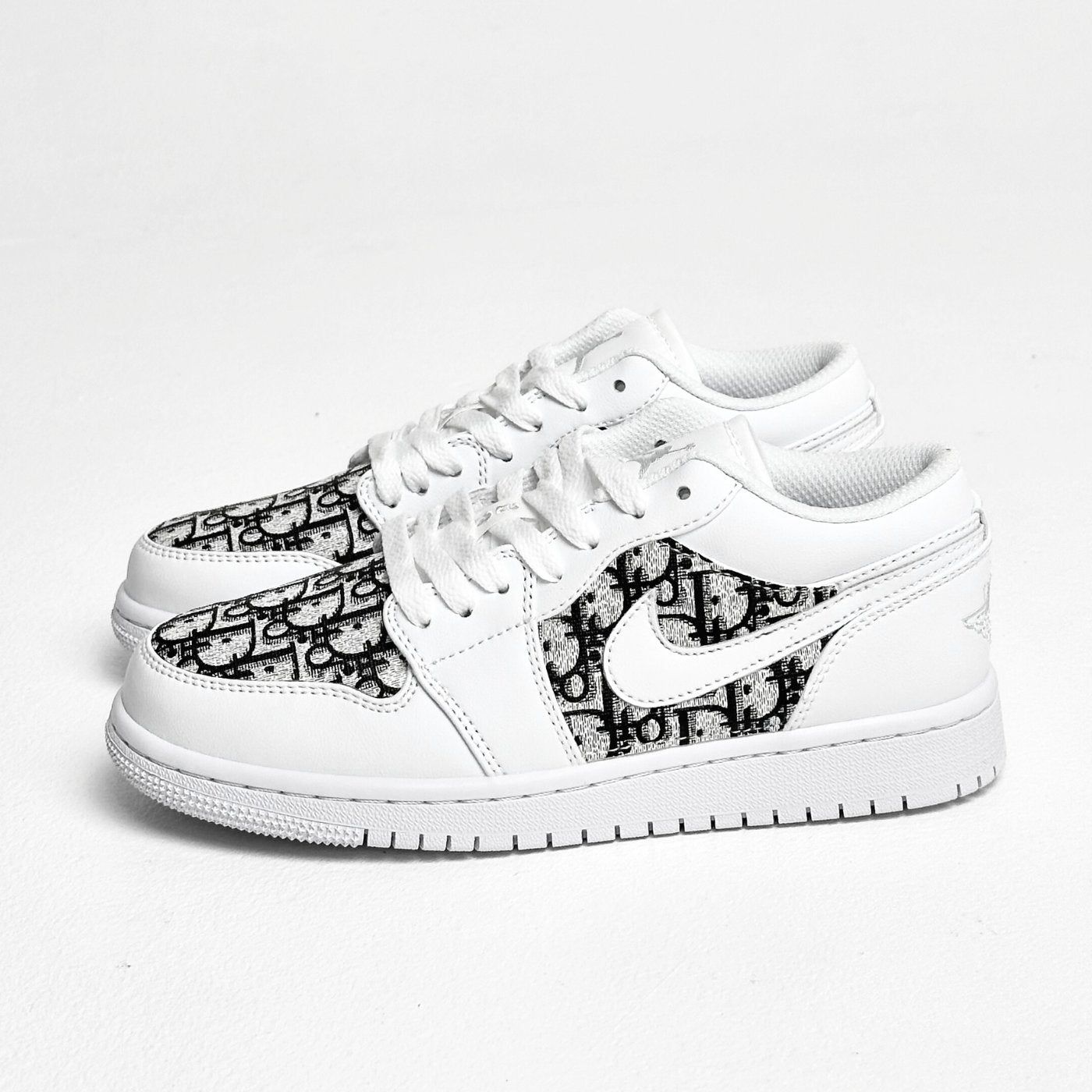 1400x1400 Aj1 Dior Wallpaper Air Dior Jordan Live Sneaker Competition Draw!