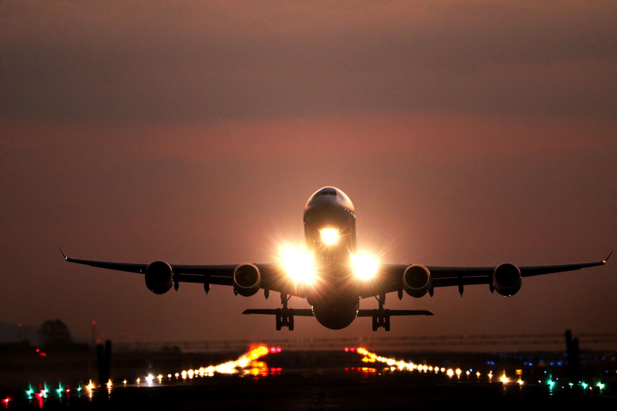2560x1707 Drones are disrupting airspace and flights near airports