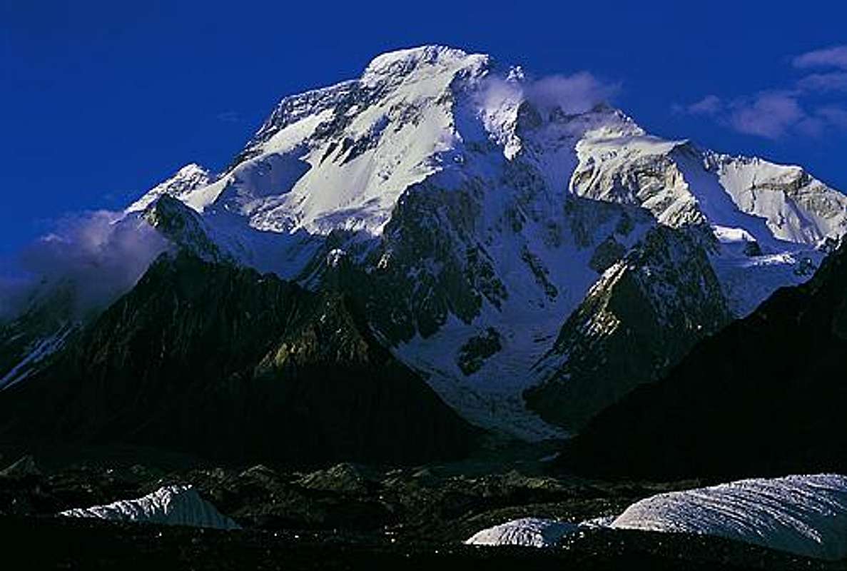 1187x800 Broad Peak 051 m (414 ft) : Photo, Diagrams & Topos