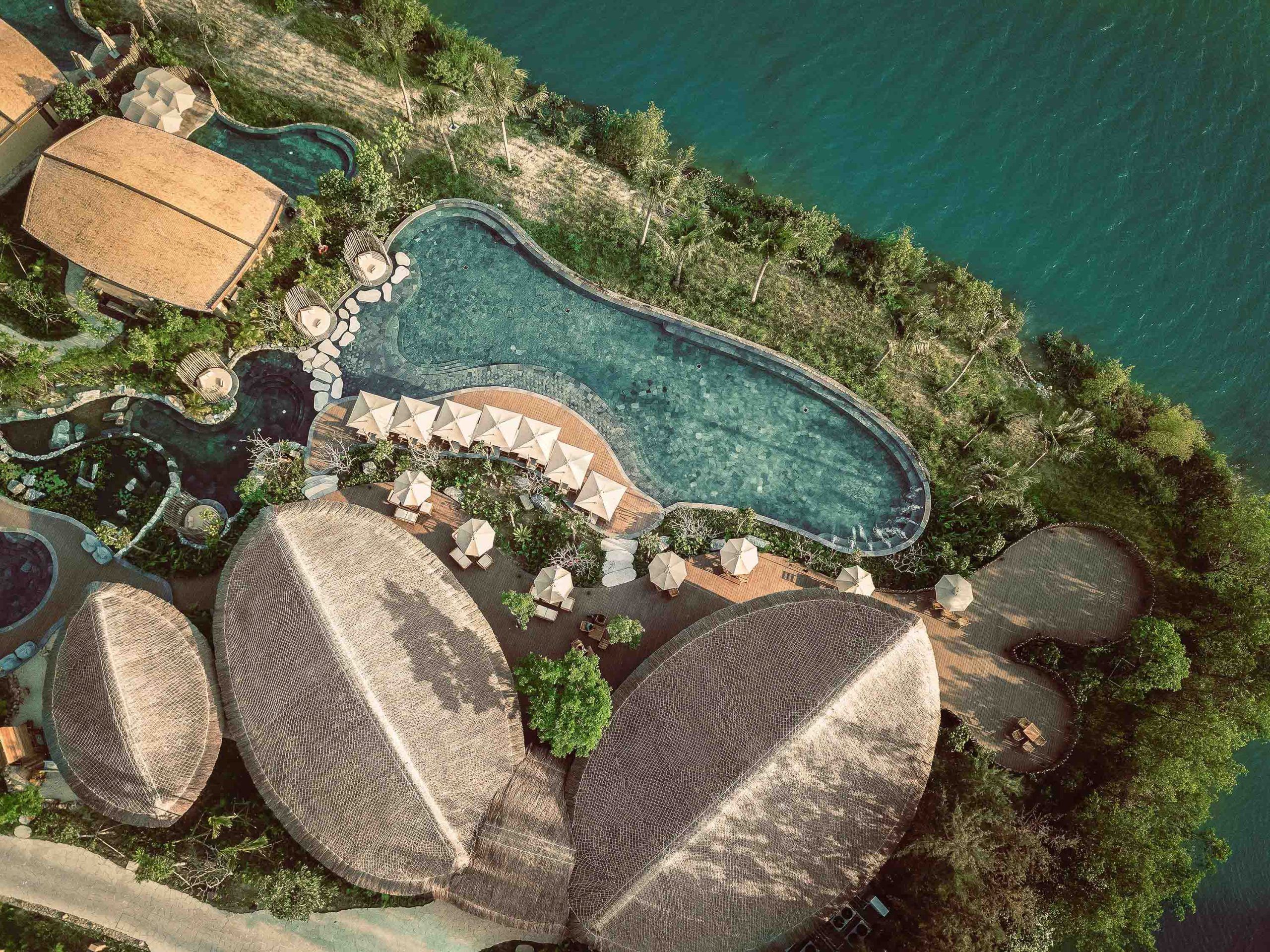 2560x1918 Namia River Retreat Honored by Wallpaper.com as One of the World's Most Captivating New Hotels