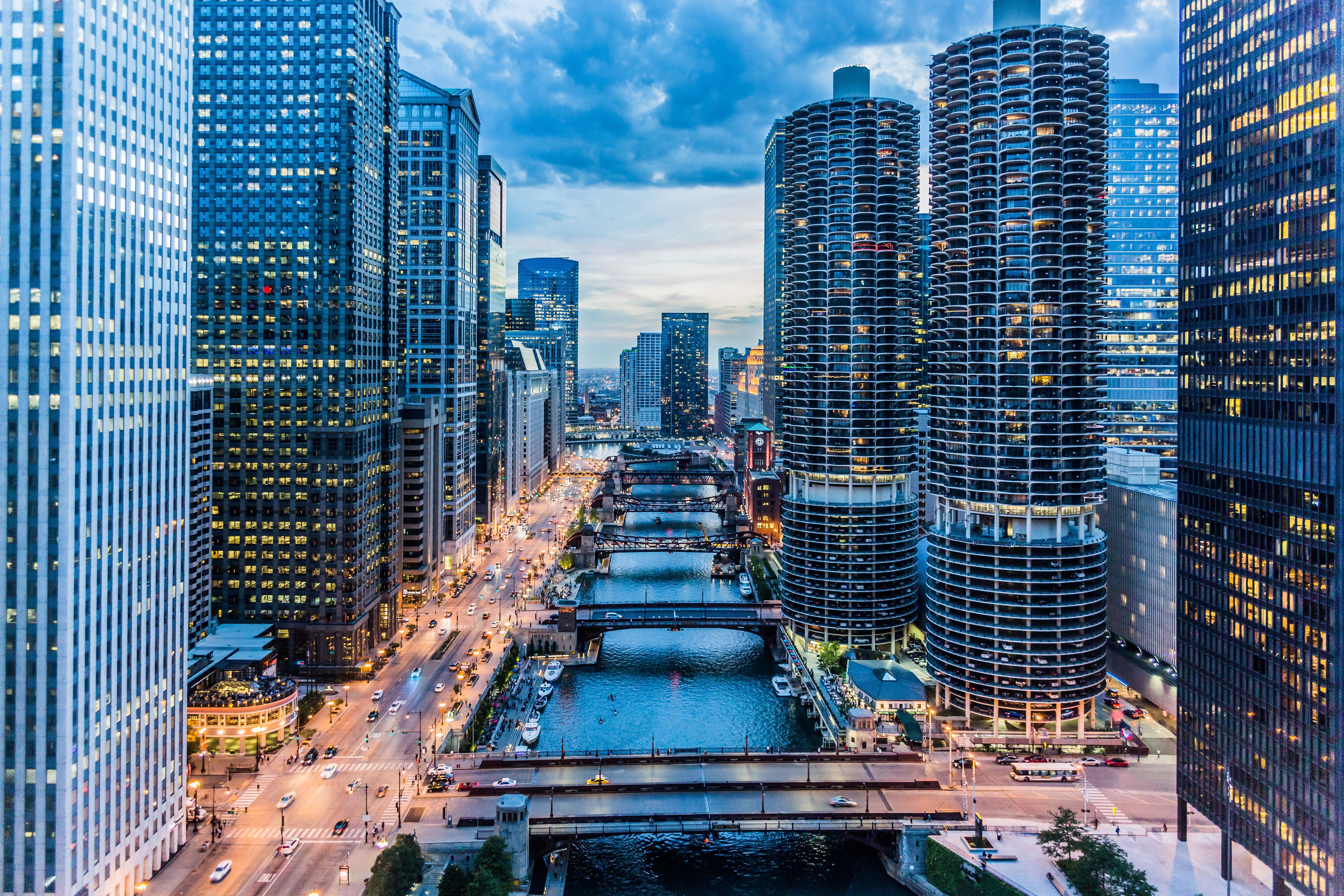 5760x3840 Chicago 5K Ultra HD: River of Skyscrapersx3840