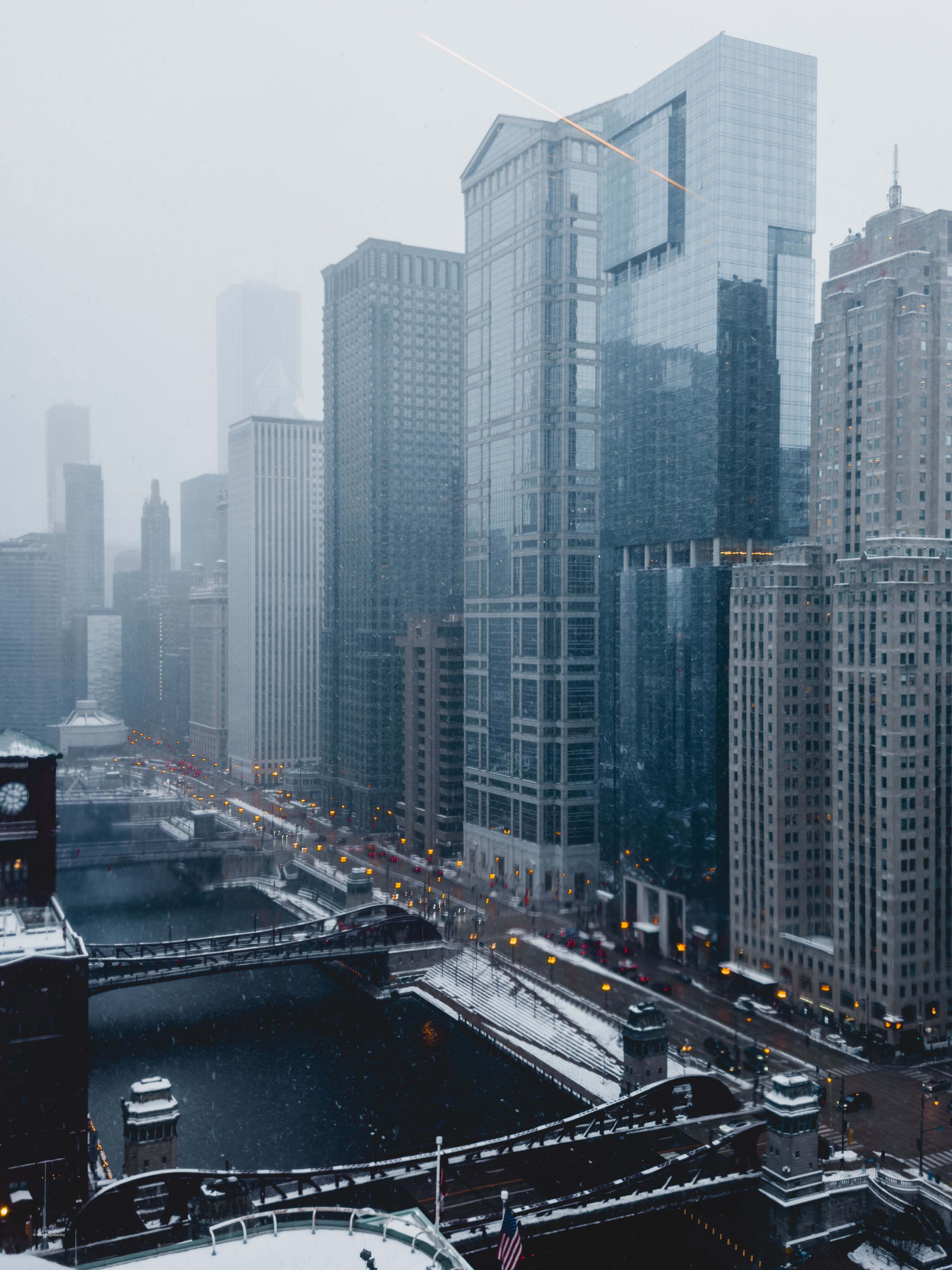 4193x5591 Snowy Skyline of Chicago Downtown in Winter · Free