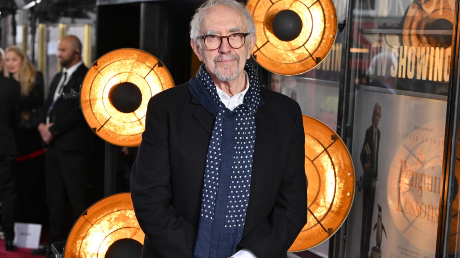 1600x900 Jonathan Pryce wants different roles for older actors