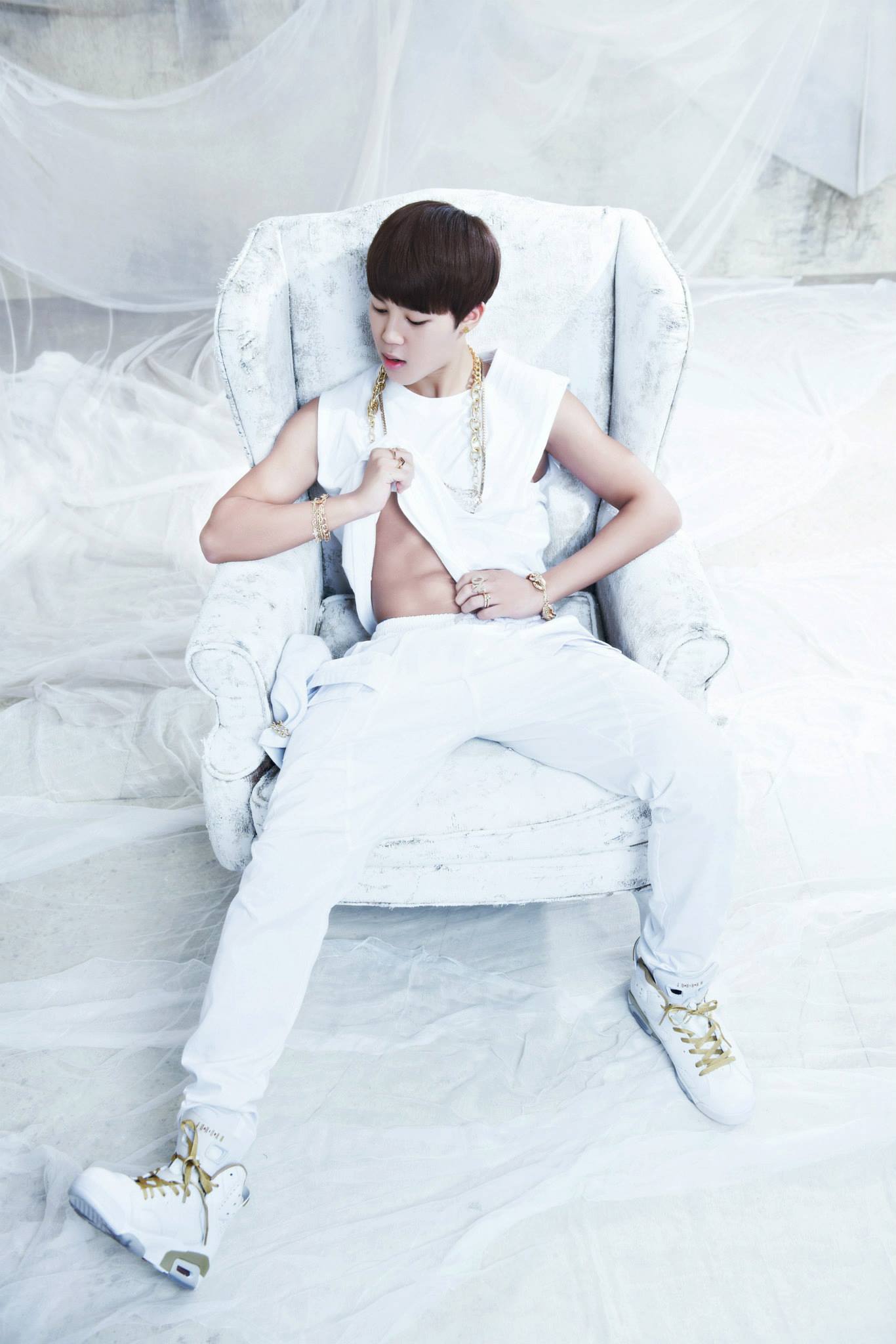 1366x2048 Jimin Abs Wallpaper