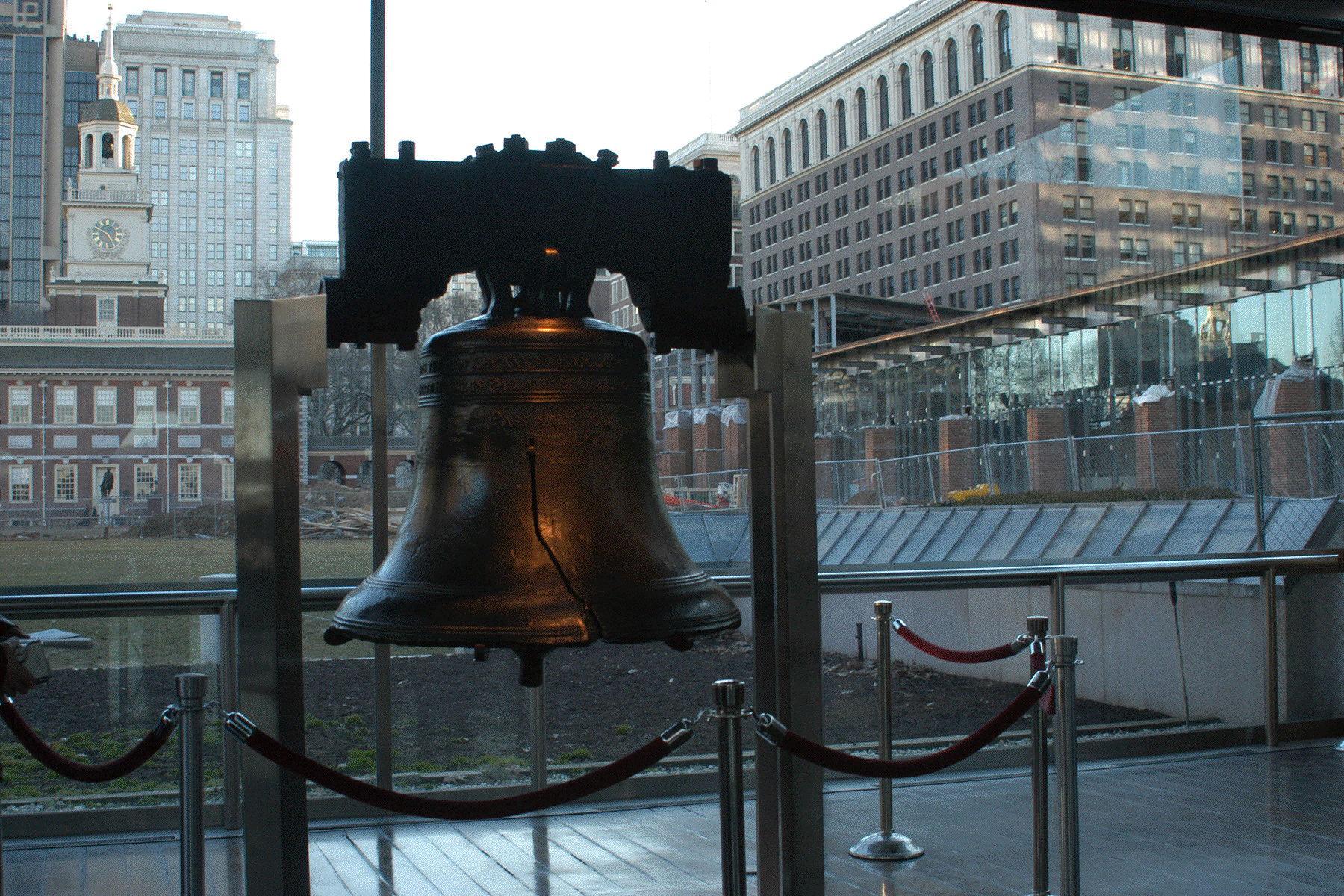 1800x1200 Libertybell.gif