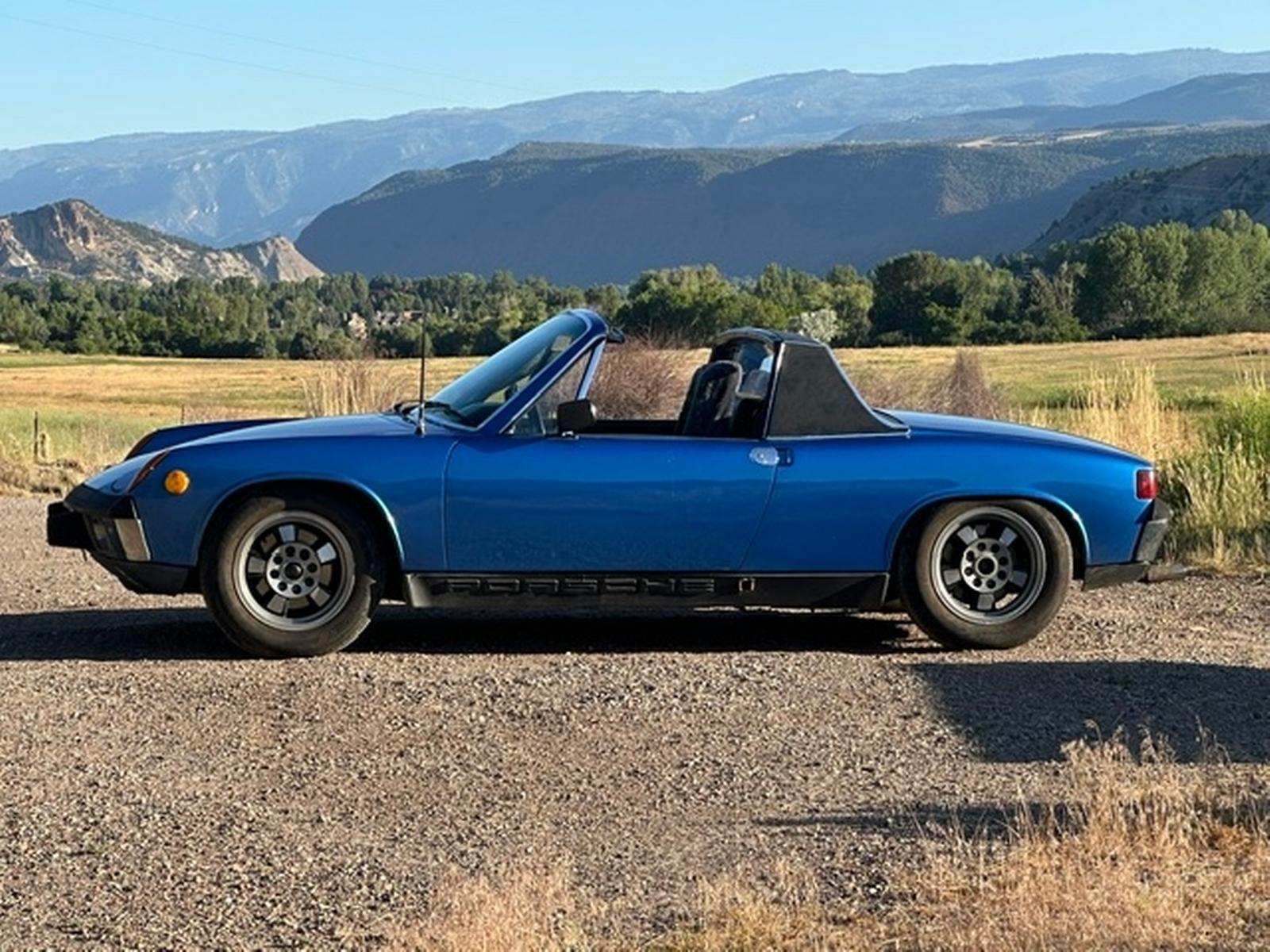 1600x1200 Porsche Club of America