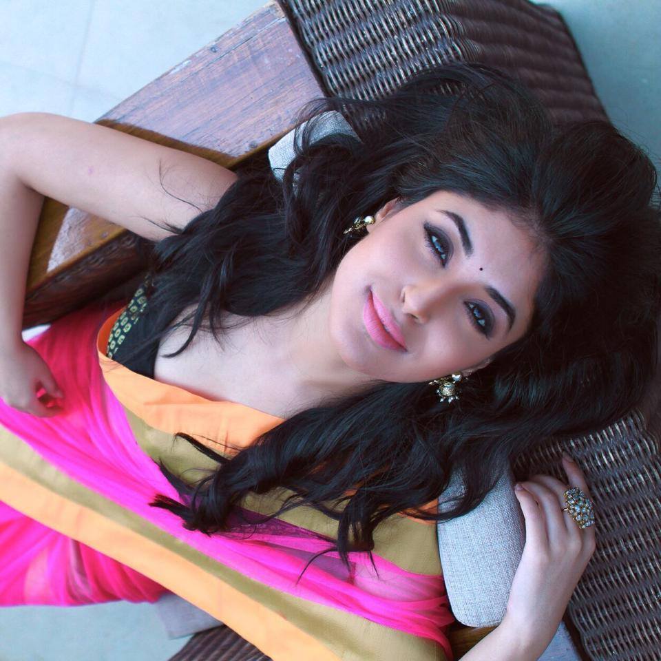 960x960 Kritika Kamra Photo 3 Kamra Hair Wallpaper & Background Download