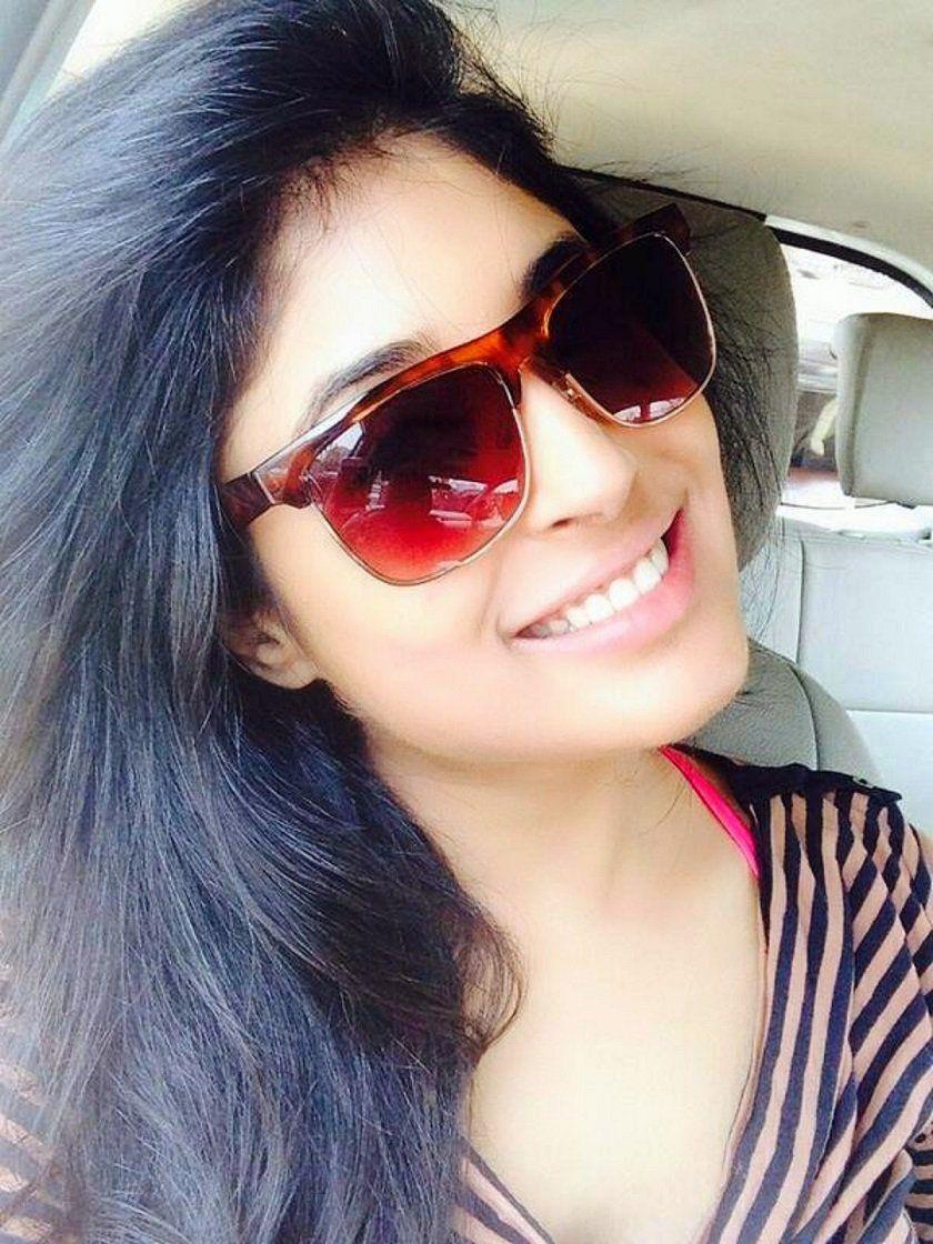 840x1120 Kritika Kamra Hot Photo Twitter Instagram Selfie. Indian TV Actress
