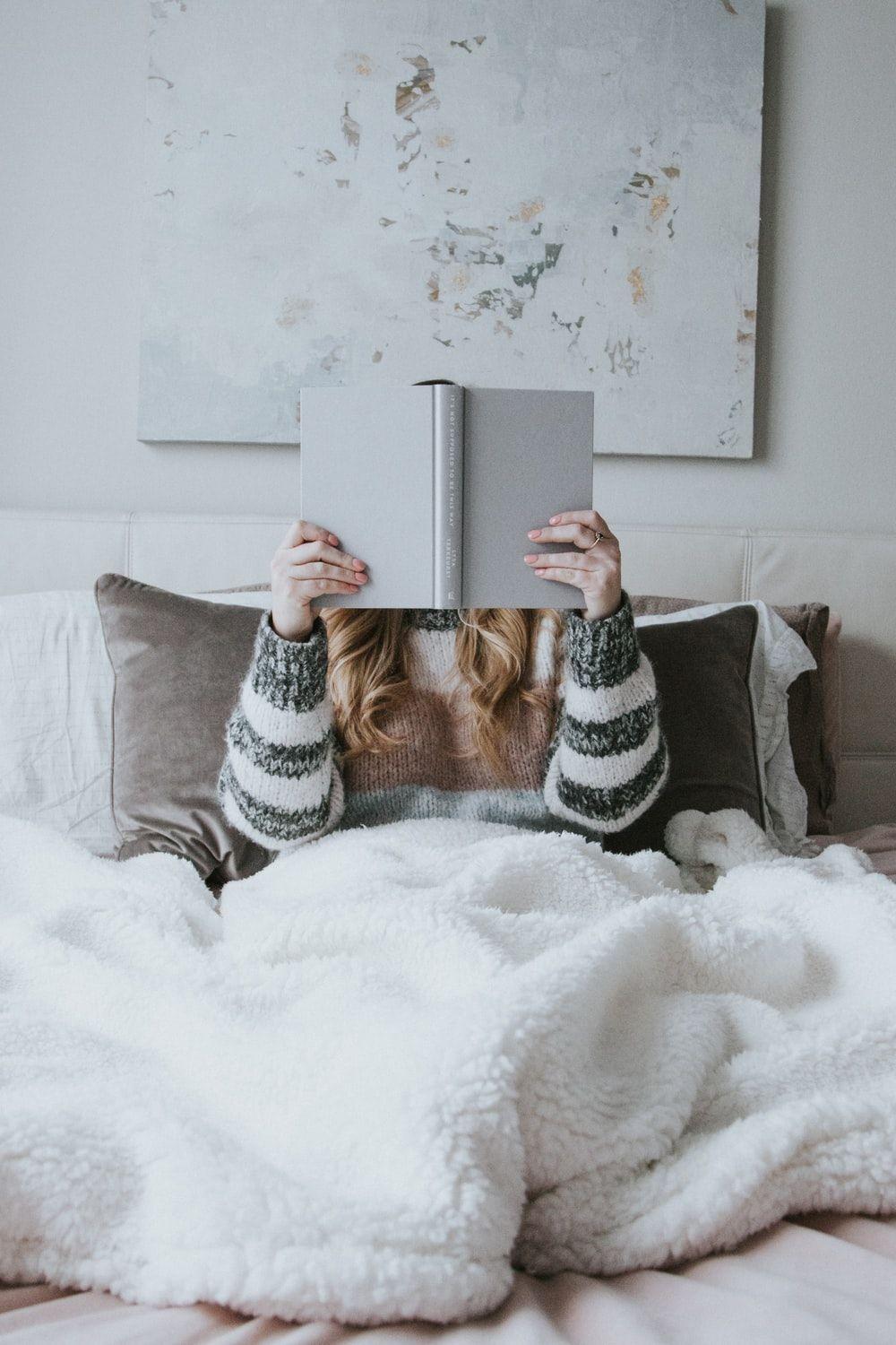1000x1500 Cozy Reading Picture. Download Free Image