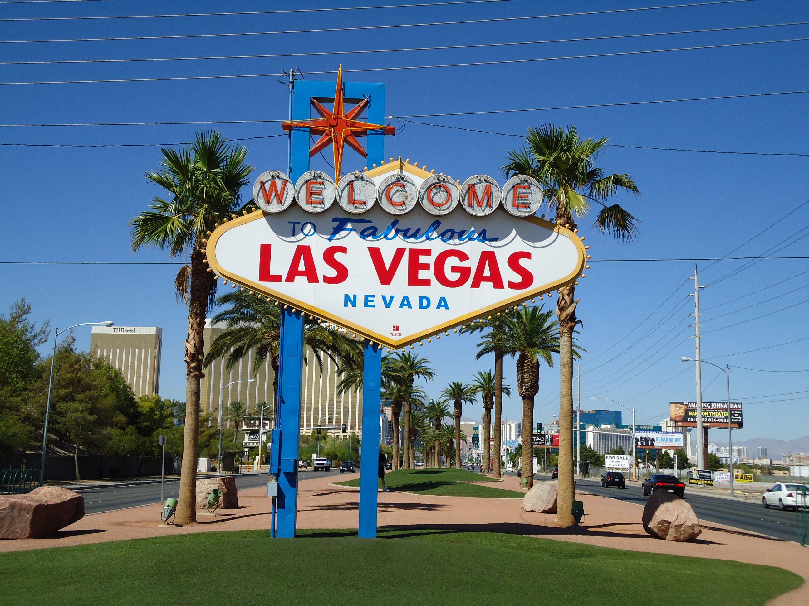 2592x1944 Free download Las Vegas Wallpaper High Quality Download [2592x1944] for your Desktop, Mobile & Tablet. Explore Las Vegas Wallpaper. Las Vegas Wallpaper, Las Vegas Strip Wallpaper, Wallpaper Las Vegas