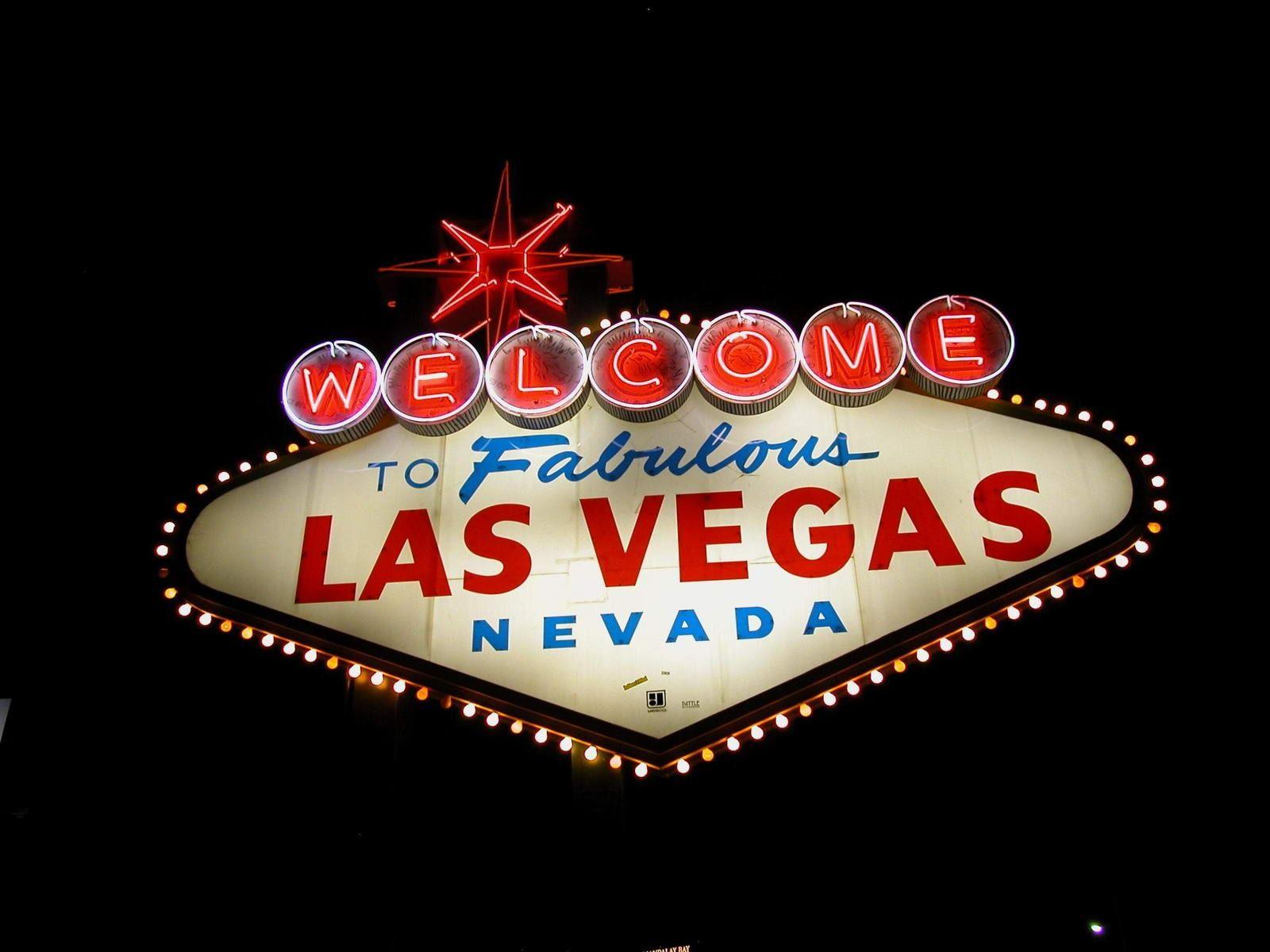 1600x1200 Glamorous City Las Vegas Wallpaper Wallpaper Download City Las Vegas Wallpaper Wallpaper Wallpaper Site